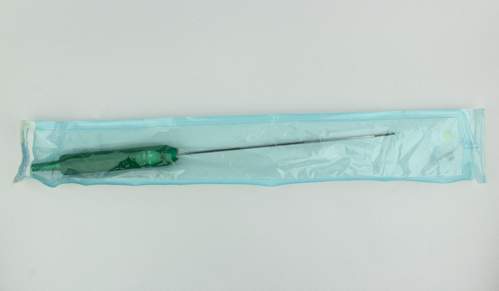 One Large Hole Injector Cannula with Needle Infiltration Handle - Green Metal