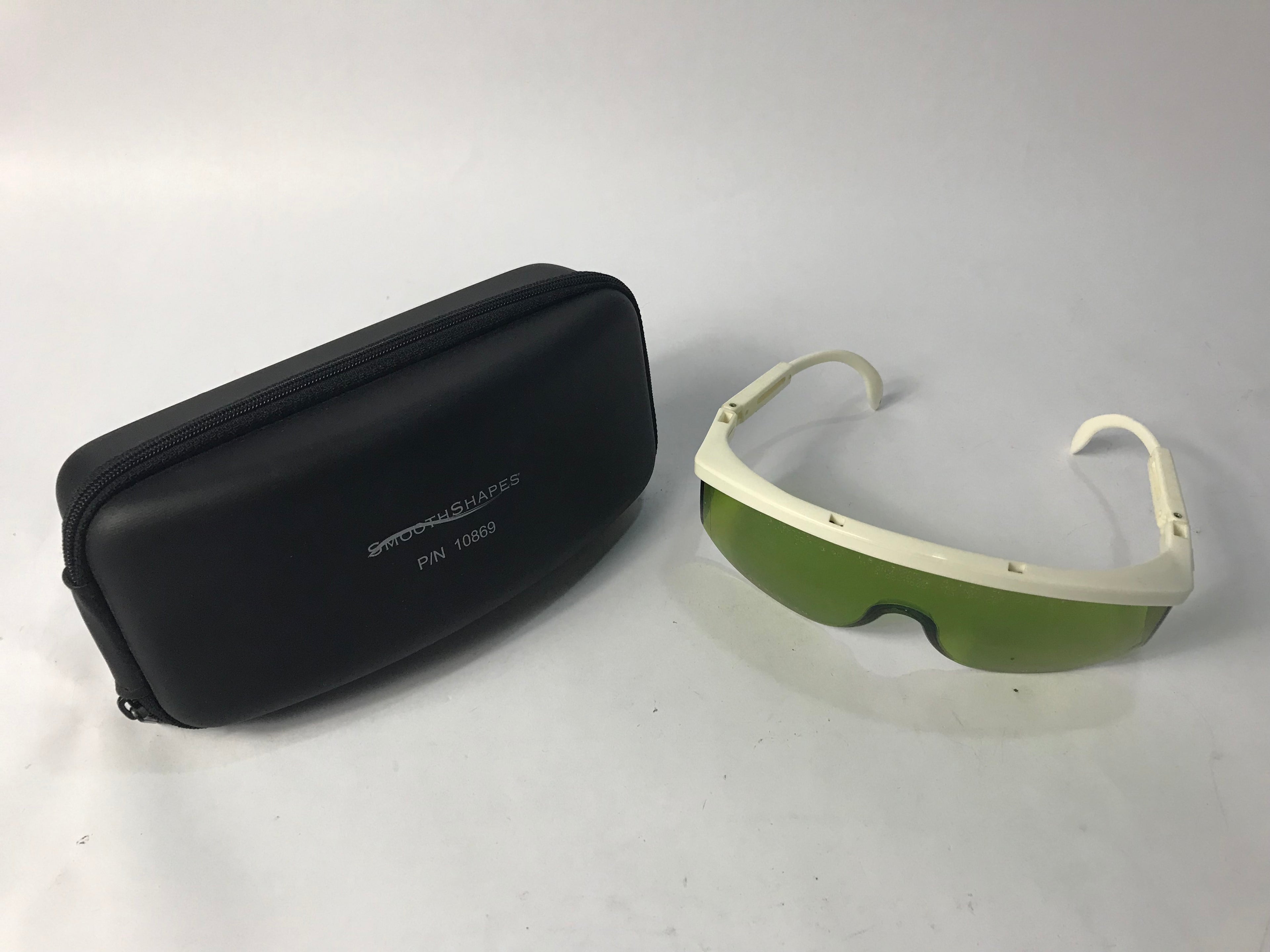 Cynosure Eleme SmoothShapes Photomology 915nm Laser YAG 1064 CO2 Eye Protection