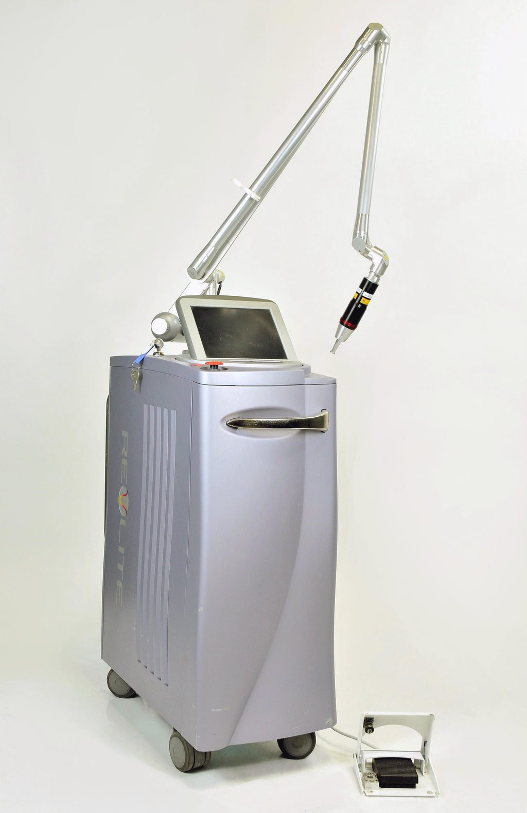 Cynosure REVLITE Hoya Conbio Con Bio Rev Lite Si Q-Switch Laser Tattoo 1064