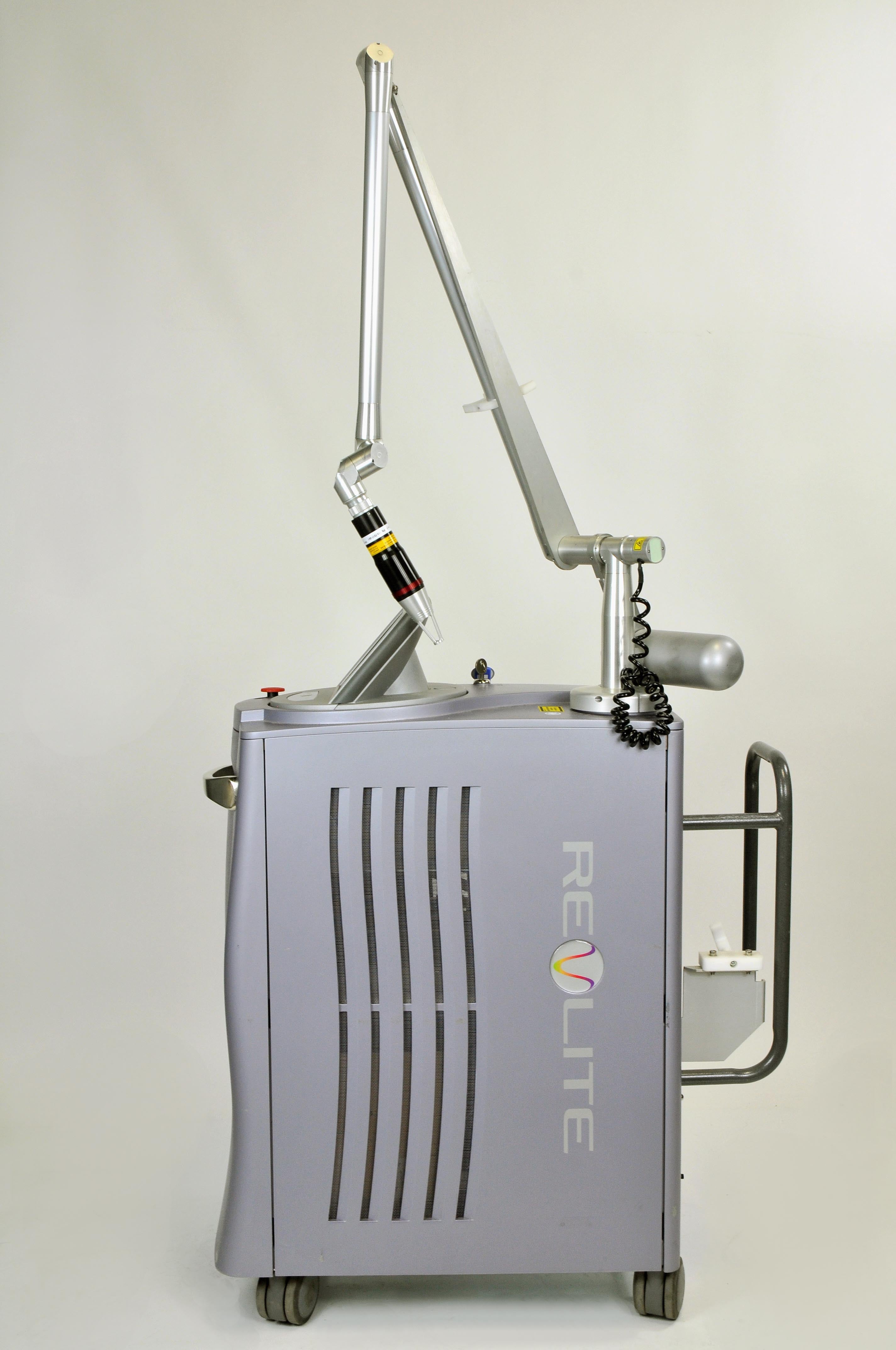 Cynosure REVLITE Hoya Conbio Con Bio Rev Lite Si Q-Switch Laser Tattoo 1064