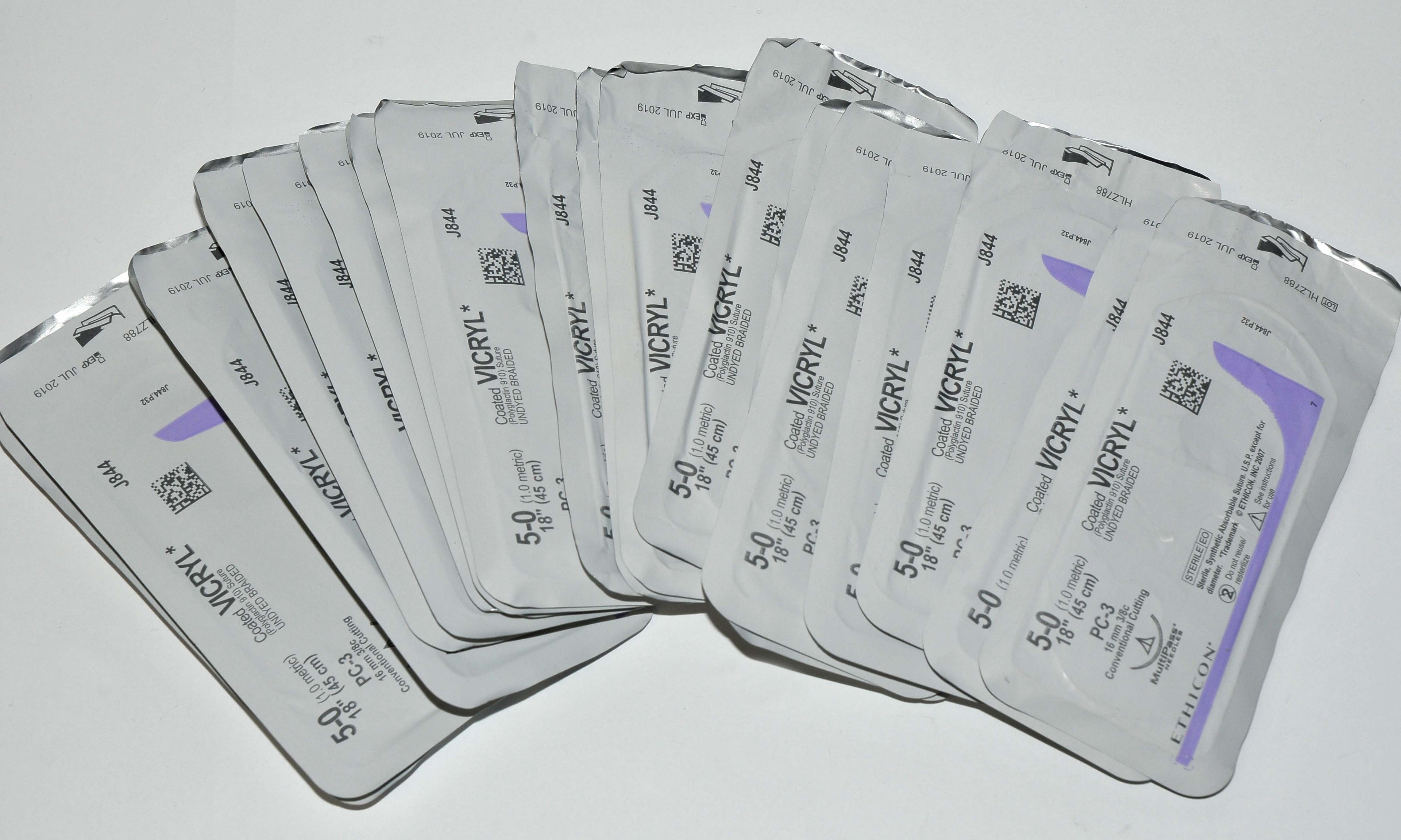 Ethicon 5-0 J844 Coated VICRYL Undyed Braided Conventional Cutting Suture (x18)