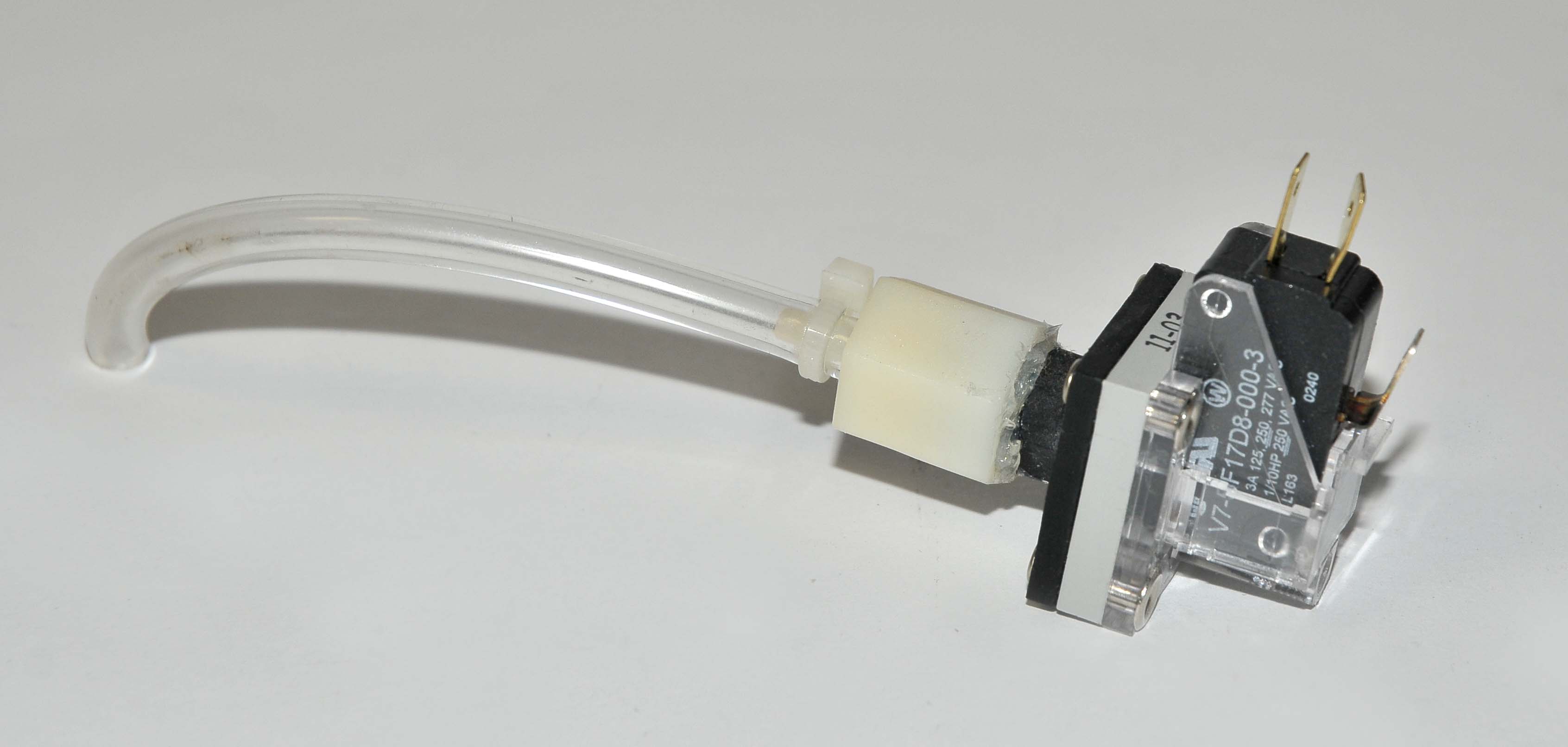 Laser System Pneumatic Pressure Switch MPL-628-1.4 PSI 3A 1/10 HP PARTS AS-IS