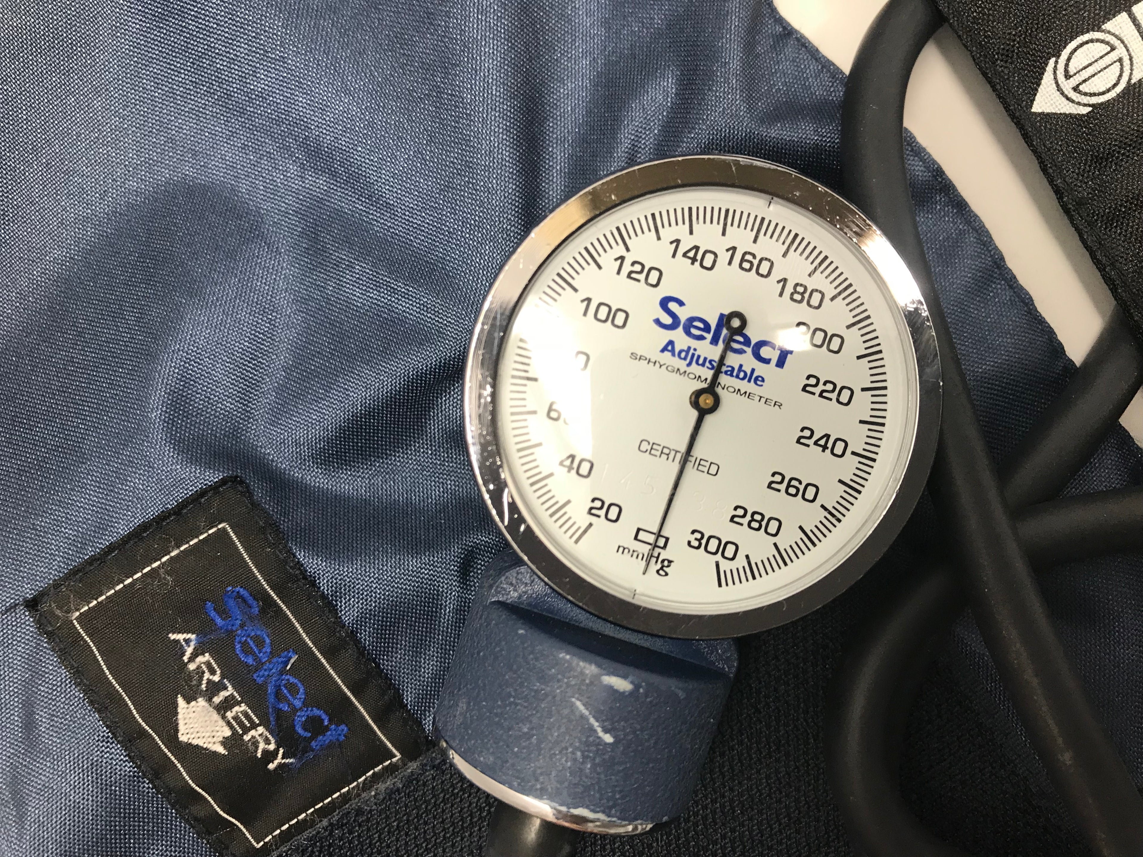 Lot of 4 Select & Henry Schein Sphygmomanometer Blood Pressure Cuff Size 11 & 12
