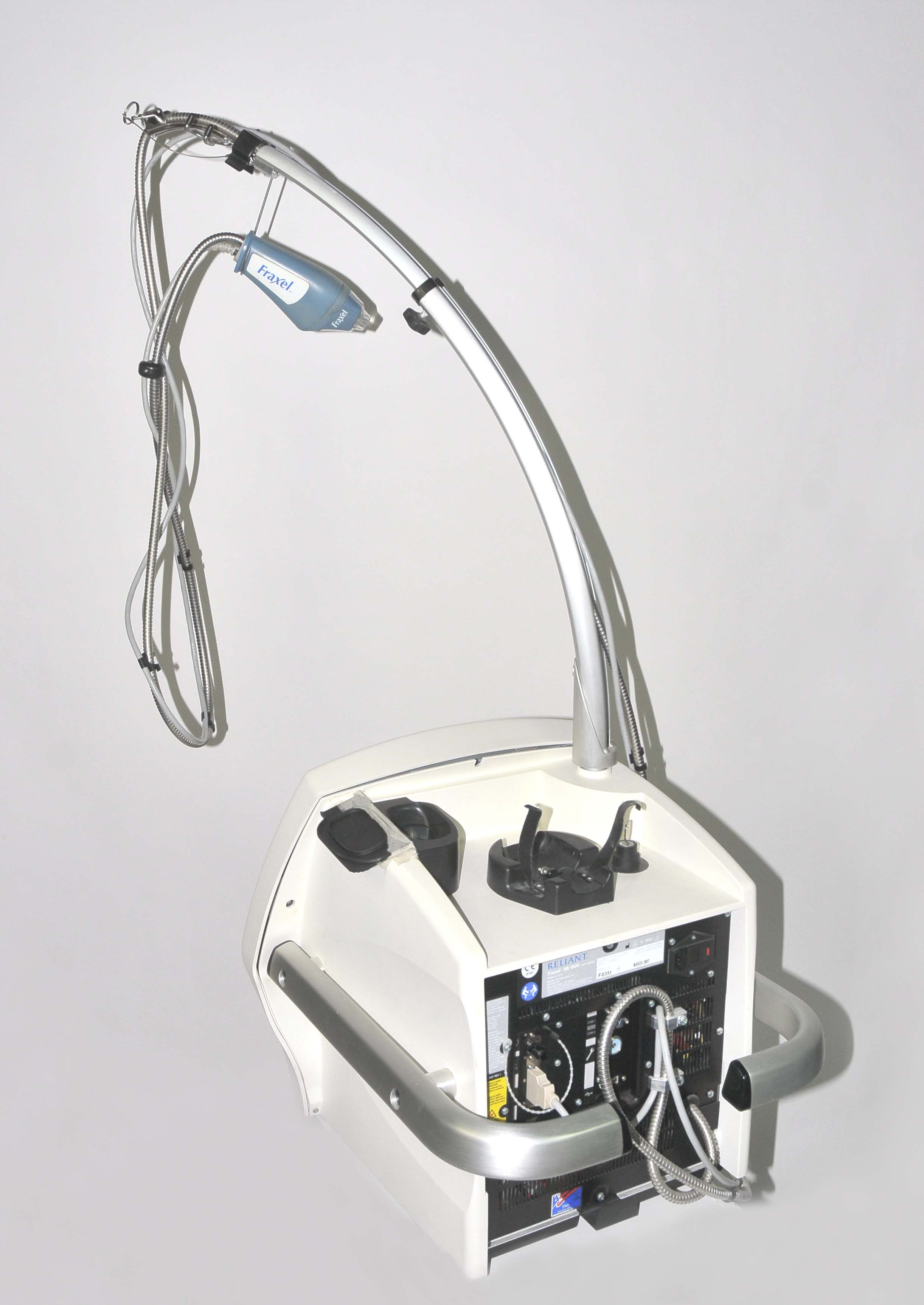 Reliant Fraxel SR1500 Non-Ablative Fractional Skin Resurfacing Laser SR 1500