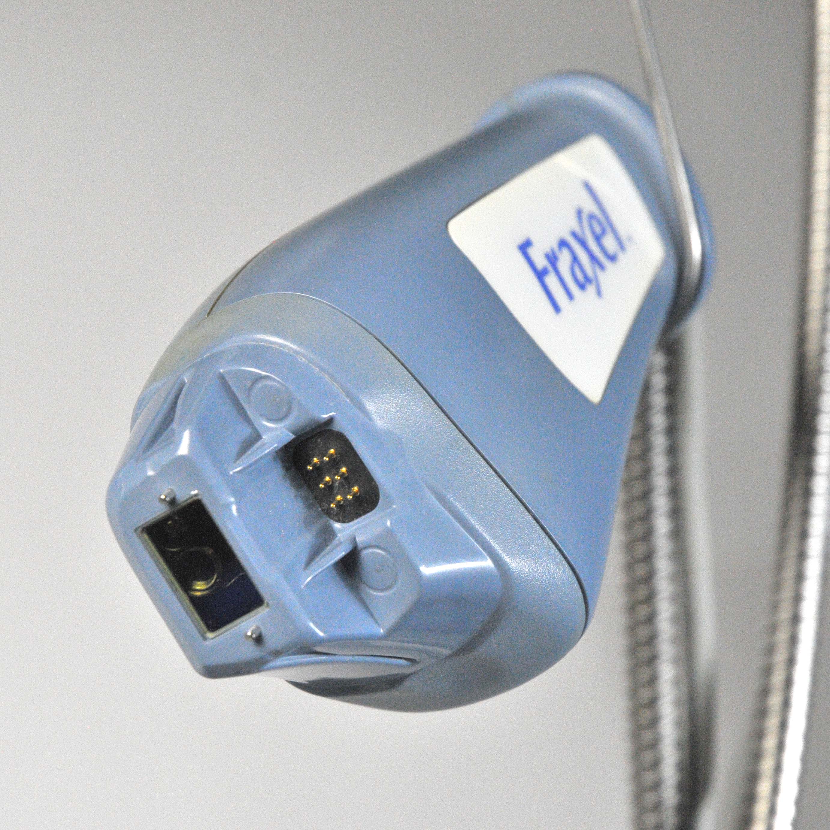 Reliant Fraxel SR1500 Non-Ablative Fractional Skin Resurfacing Laser SR 1500