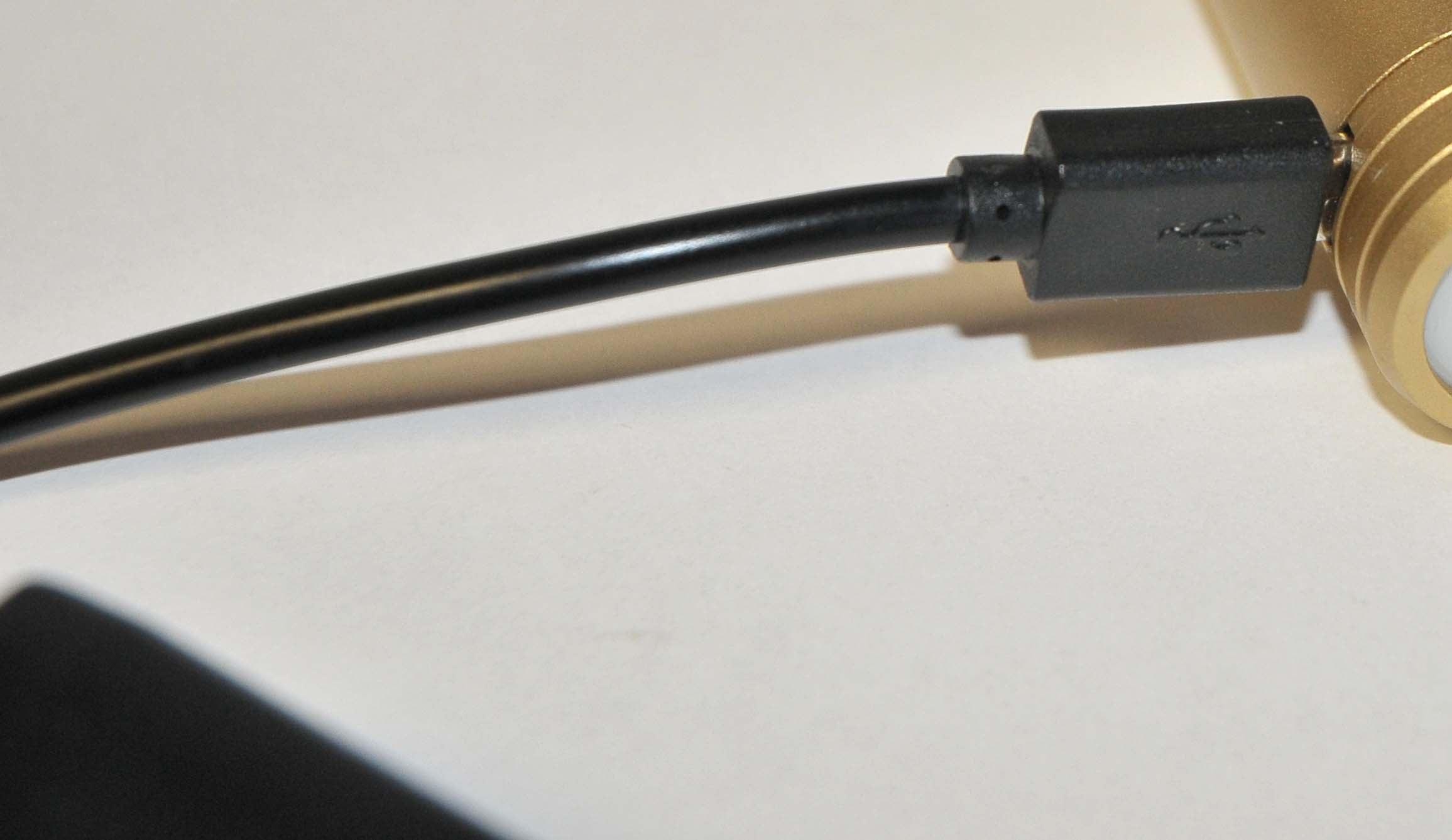 SKINSTYLUS Microneedle Battery Charger Adapter Wall Plug for Gold Motor Pen