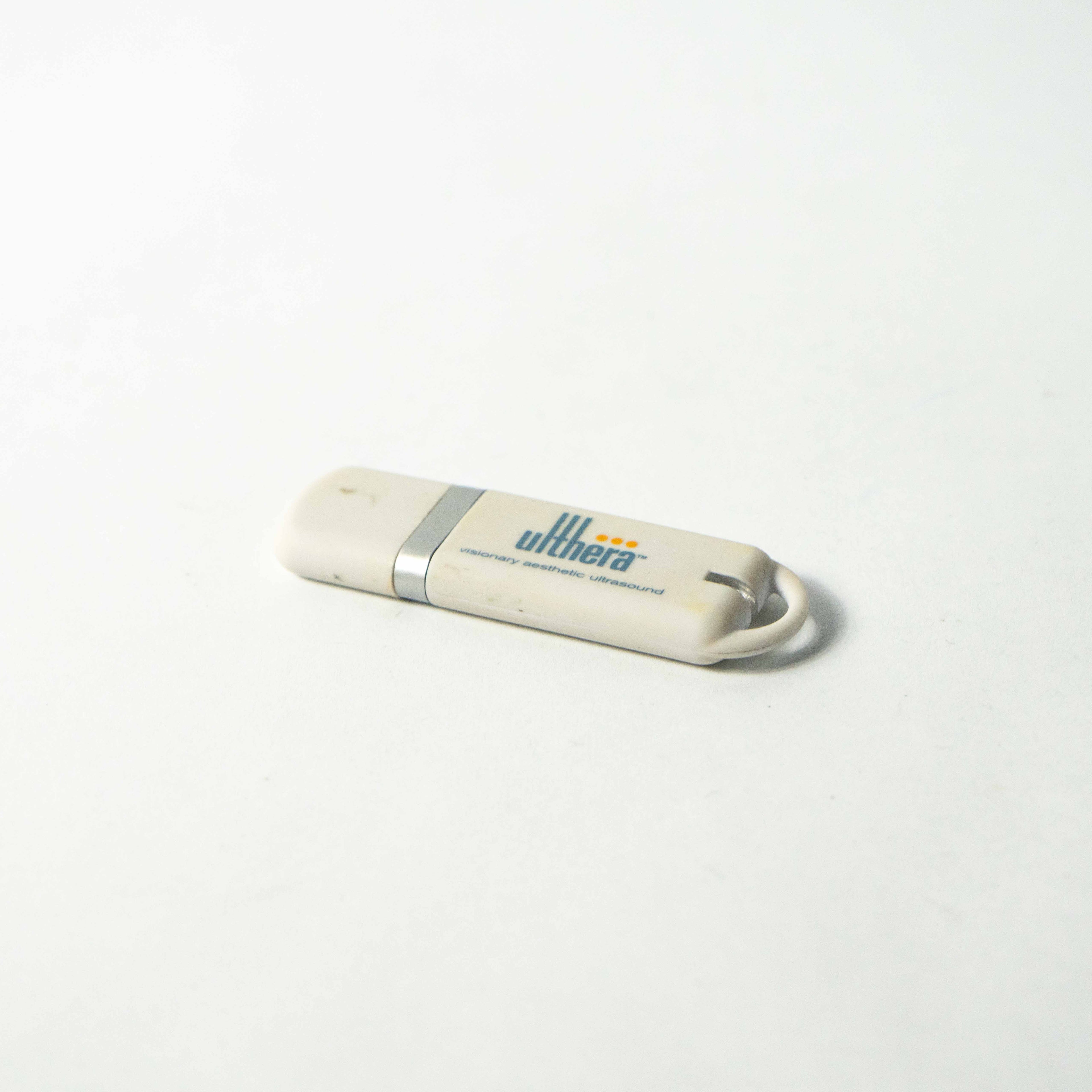 Ulthera 2014 Digital Support Files - 13B050103_2014_05_28_1054 - 2GB USB Drive