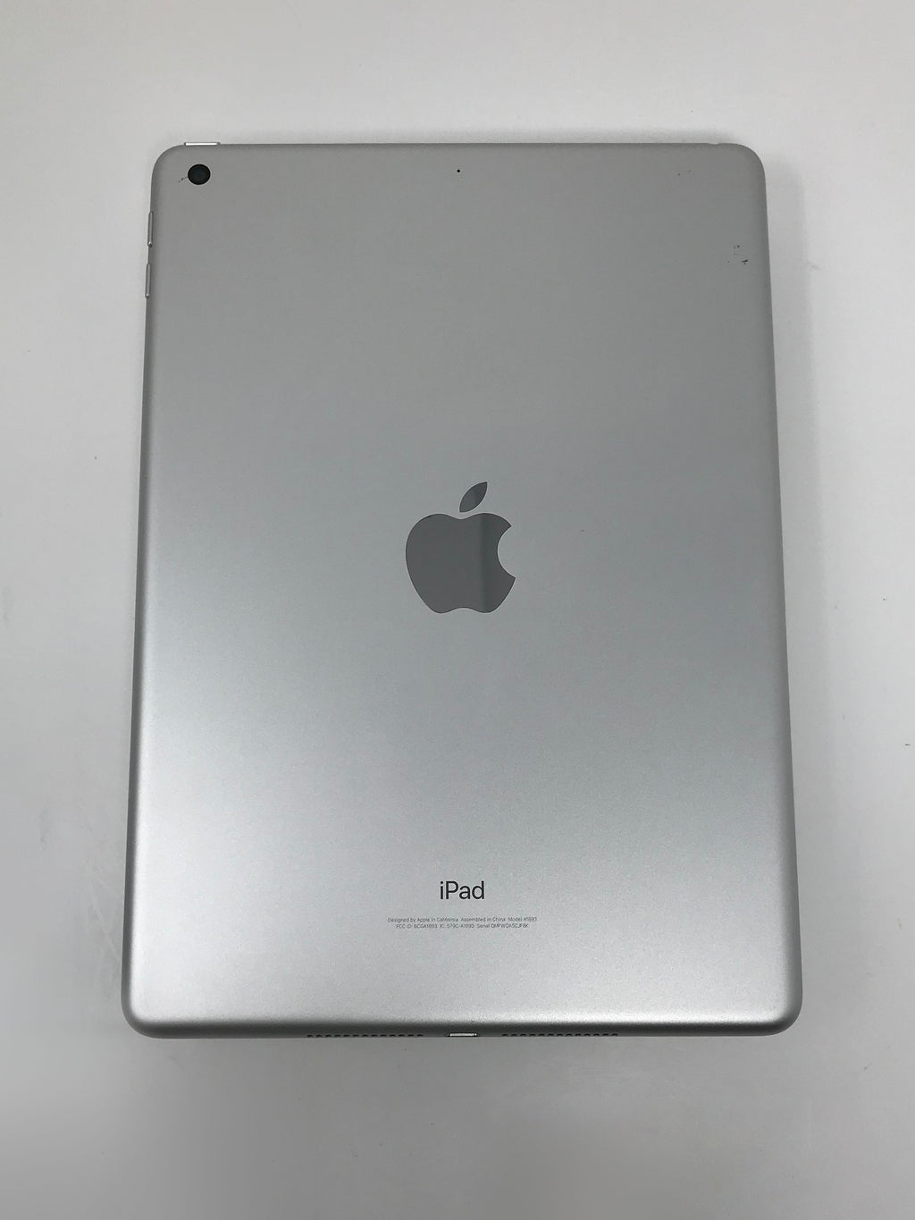 Used Good Condition 2018 Apple iPad 6th Generation 9.7" 32 GB WiFi Silver