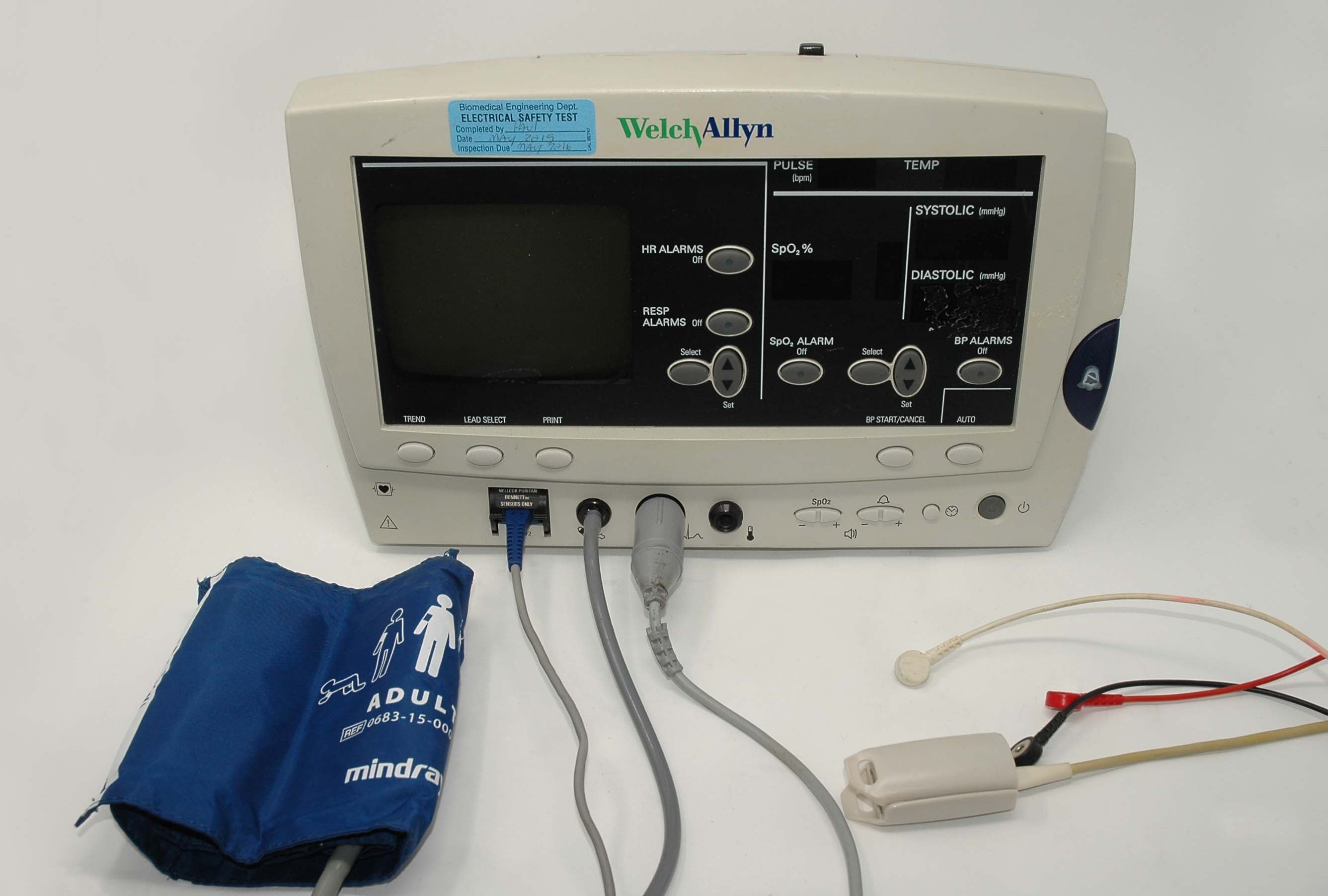 WELCH ALLYN Patient Vital Sign Monitor Series 6200 w/Blood Pressure Cuff