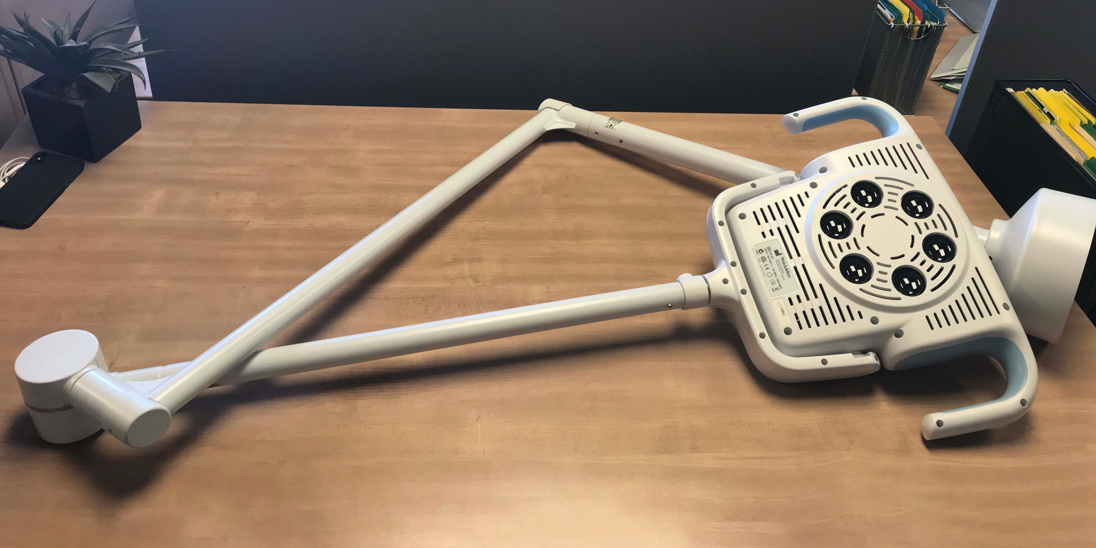 Welch Allyn Green Series GS 900 Surgical/Procedure Lamp Ceiling Mounted Overhead
