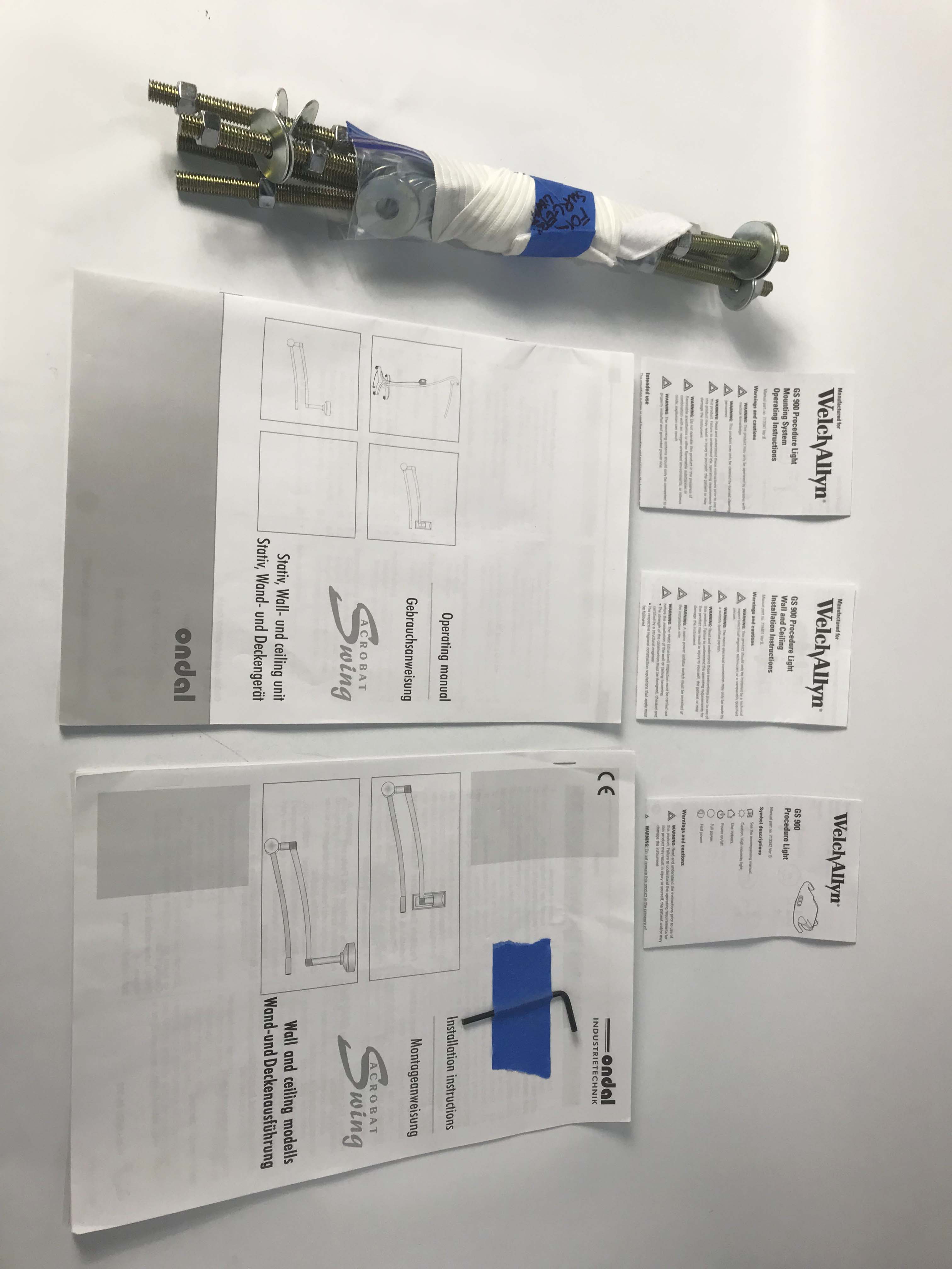 Welch Allyn Green Series GS 900 Surgical/Procedure Lamp Ceiling Mounted Overhead