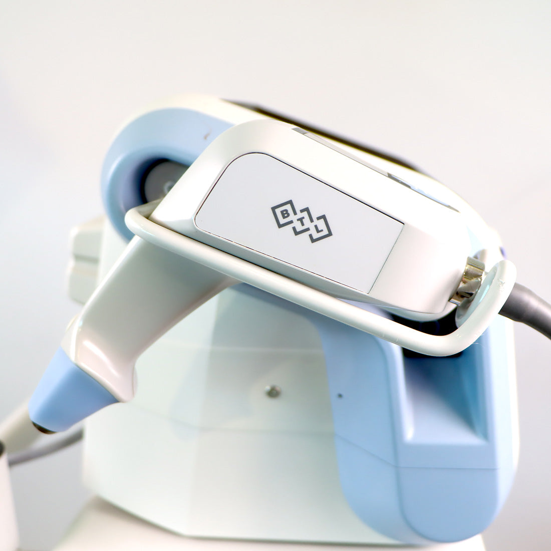 BTL Exilis Protégé Non-Invasive Radiofrequency Skin Tightening Treatment
