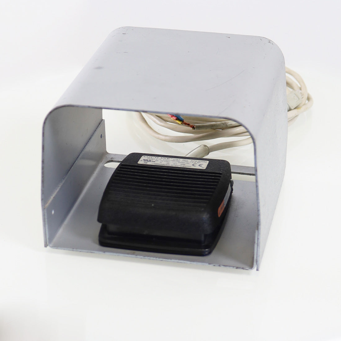 Cutera XEO Laser Foot Switch Pedal 974-SWM Aquiline 6-Pin Electrical FootSwitch