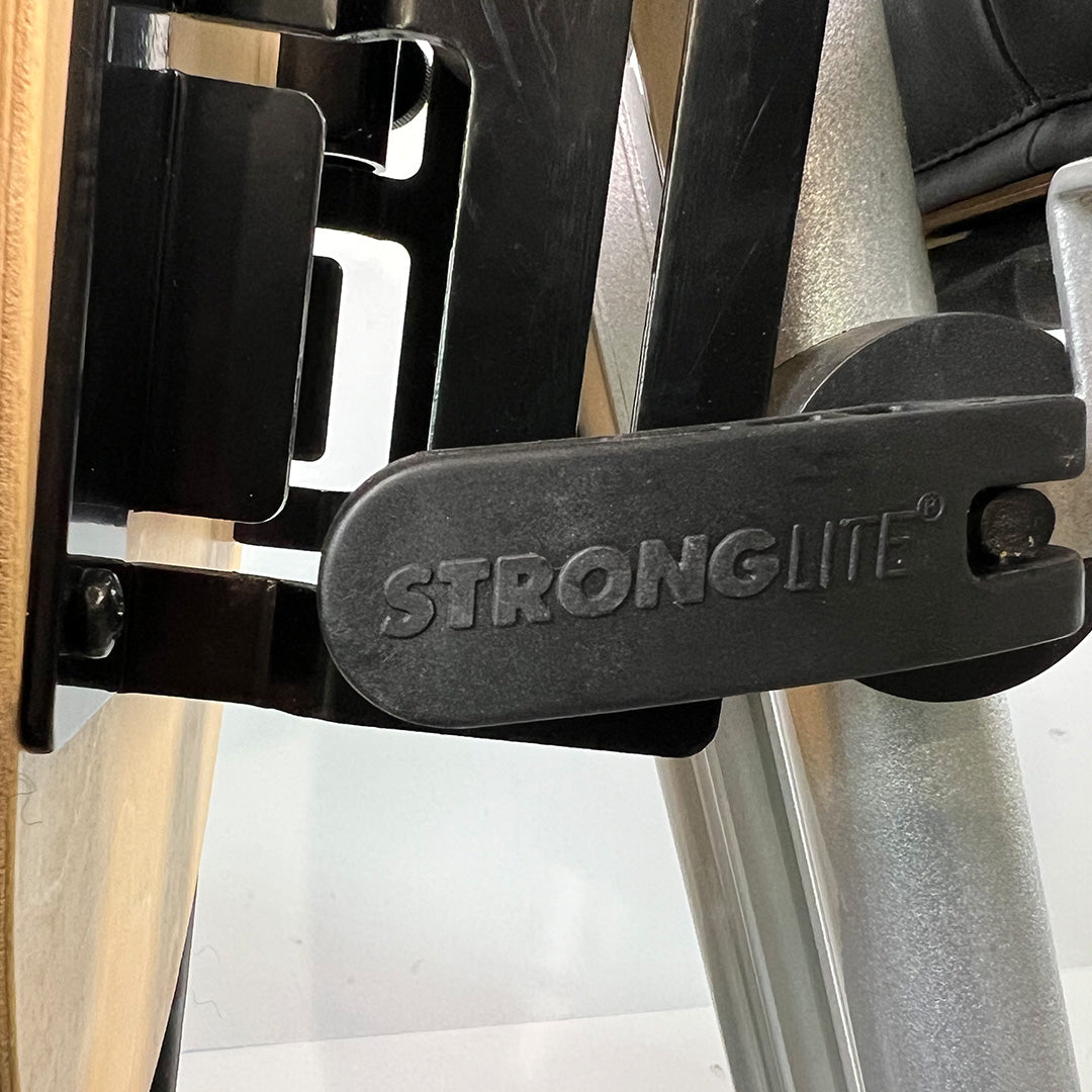 Stronglite - Massage Chair Black