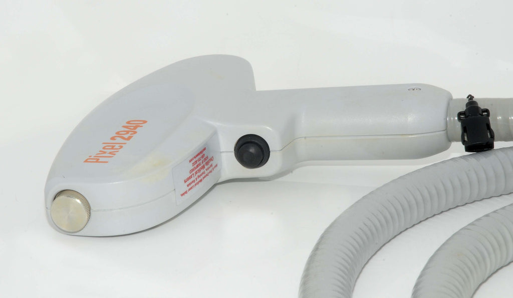 2006 Alma Pixel 2940 Handpiece Table Top Harmony Skin Tightening 7x7 9x9 Tips