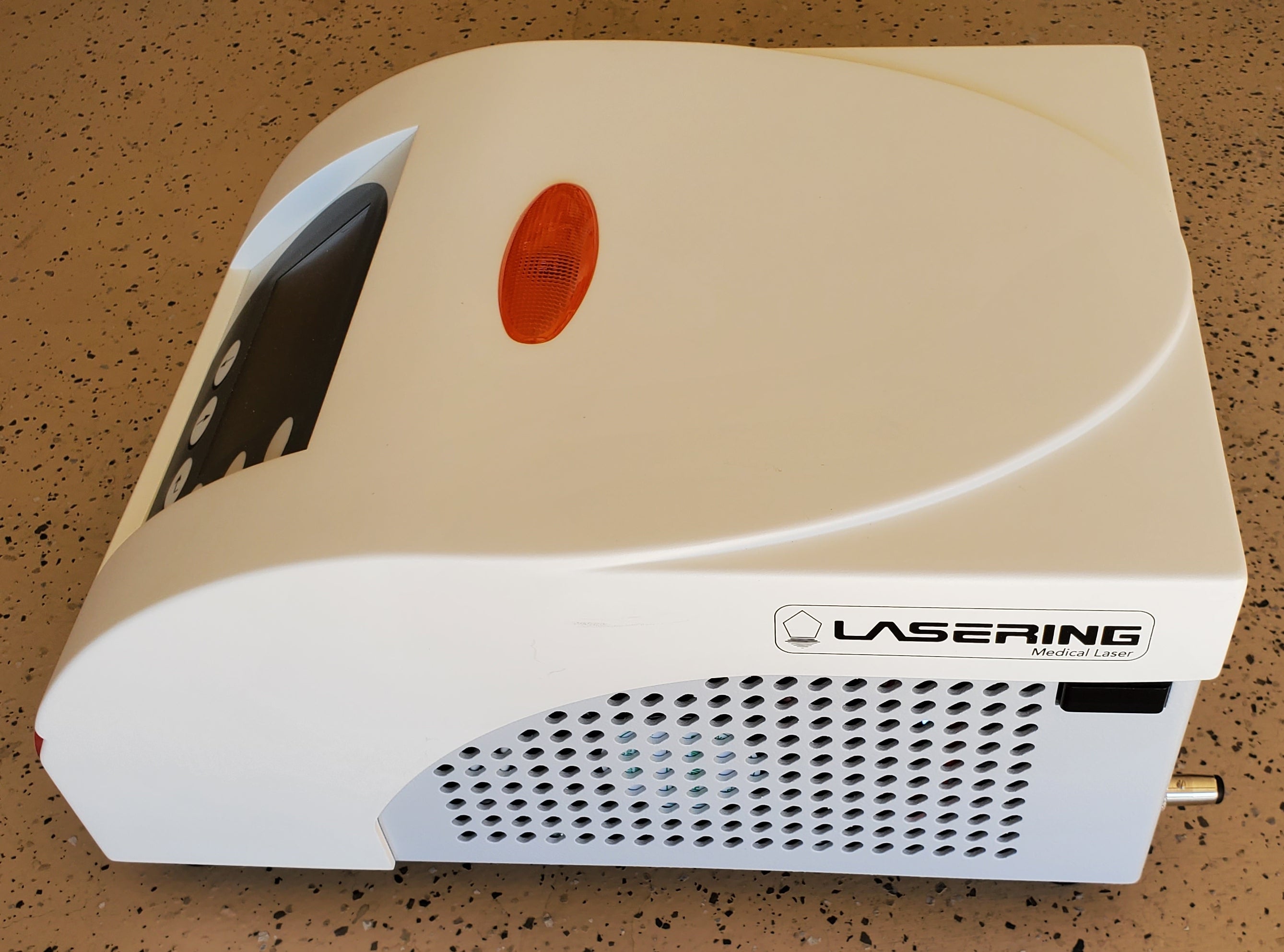 Certified Pre-Owned LASERING USA Velure S5 532 nm Green Diode Vascular & Pigmented Lesions Laser