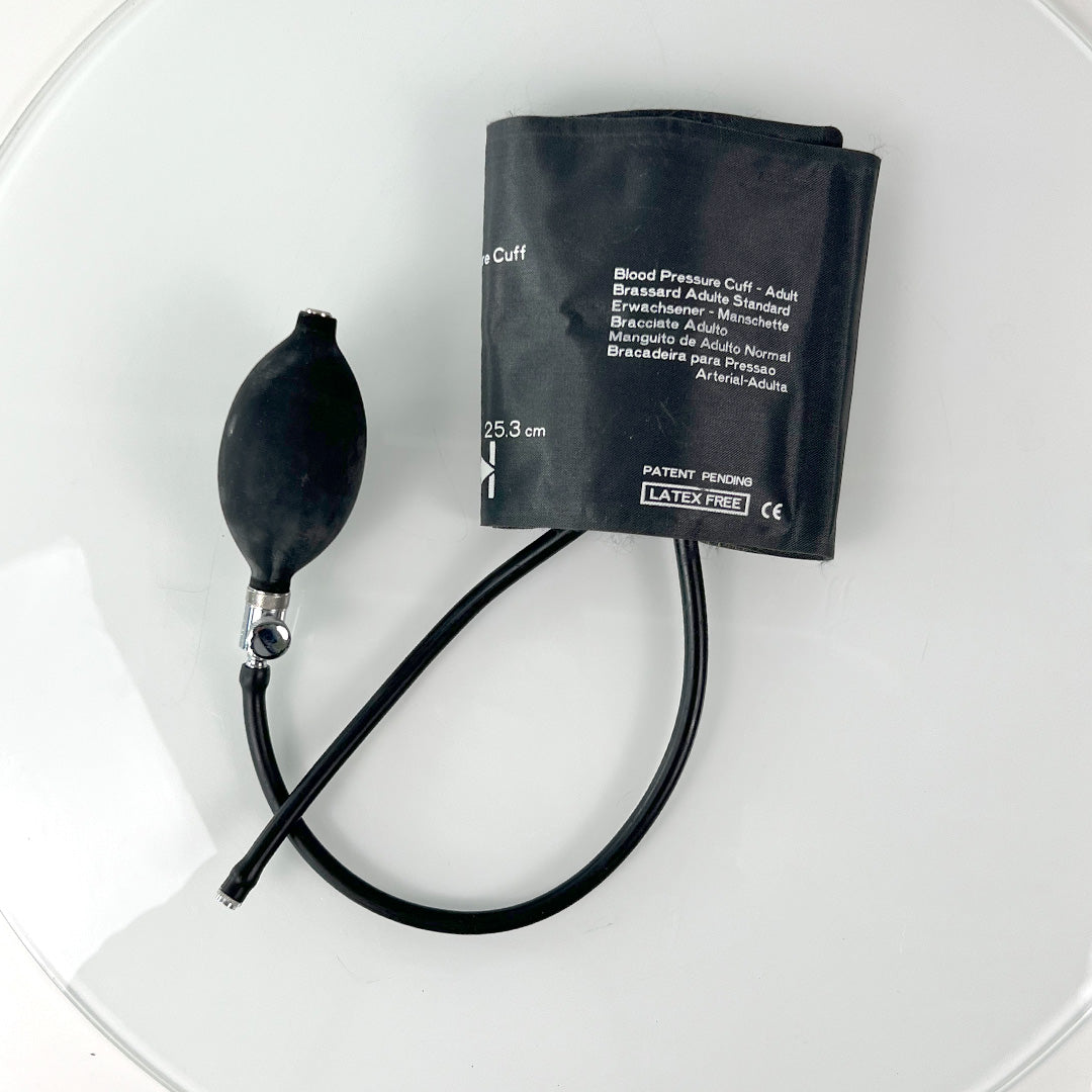 Blood Pressure Cuff and Bulb FlexiPort® Adult Arm Medium Cuff 25.3 - 34.3 cm Nylon Cuff