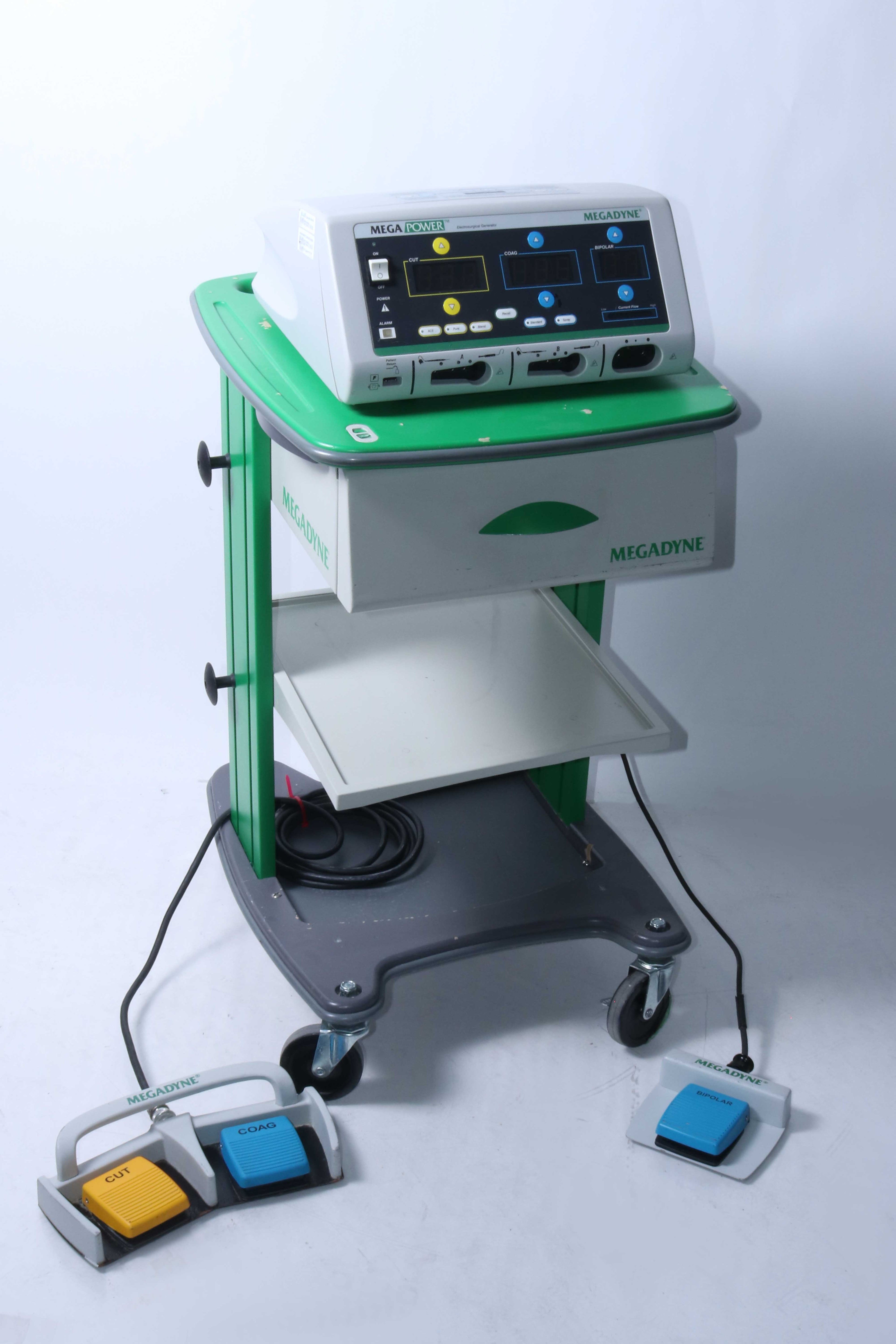 Megadyne Mega Power 1000 Electrosurgical Generator ESU Cut Coag Bipolar w/ Cart