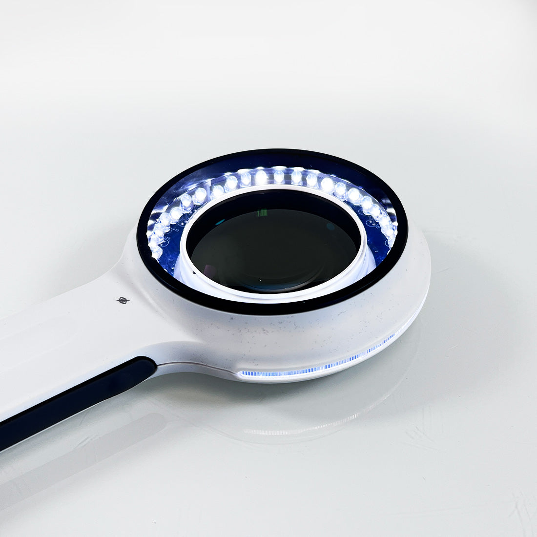 Dermlite Lumio 3Gen 75 mm 2x Lens Magnifying Skin Exam Tool LUMA0367