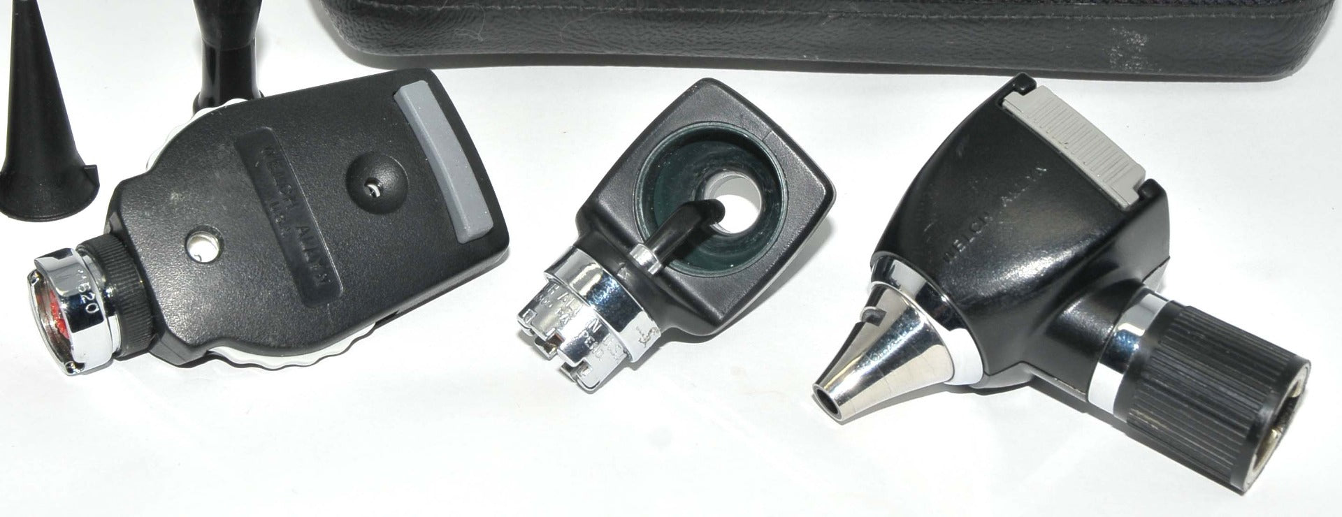 Welch Allyn Diagnostic Set Otoscope Ophthalmoscope Scope 3.5V