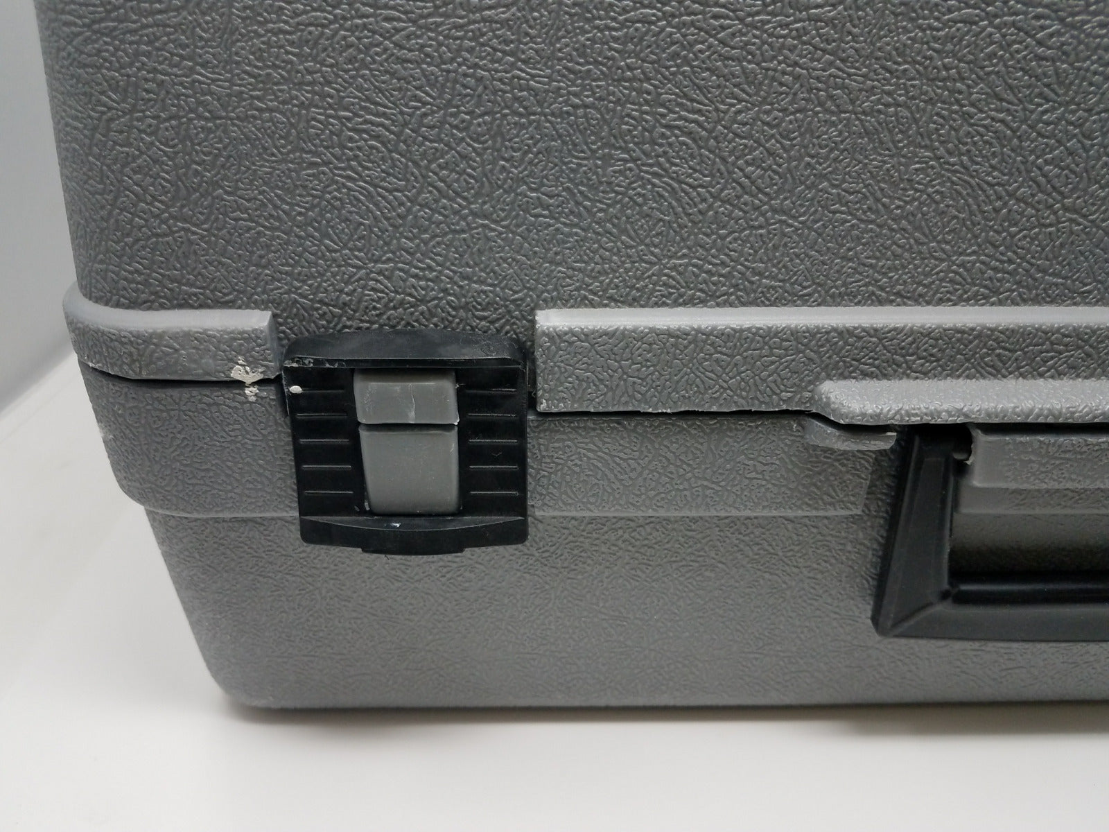 Cutera Hardshell Case Holds Two Laser HandPieces Cary Trunk Crate Die Cut Foam