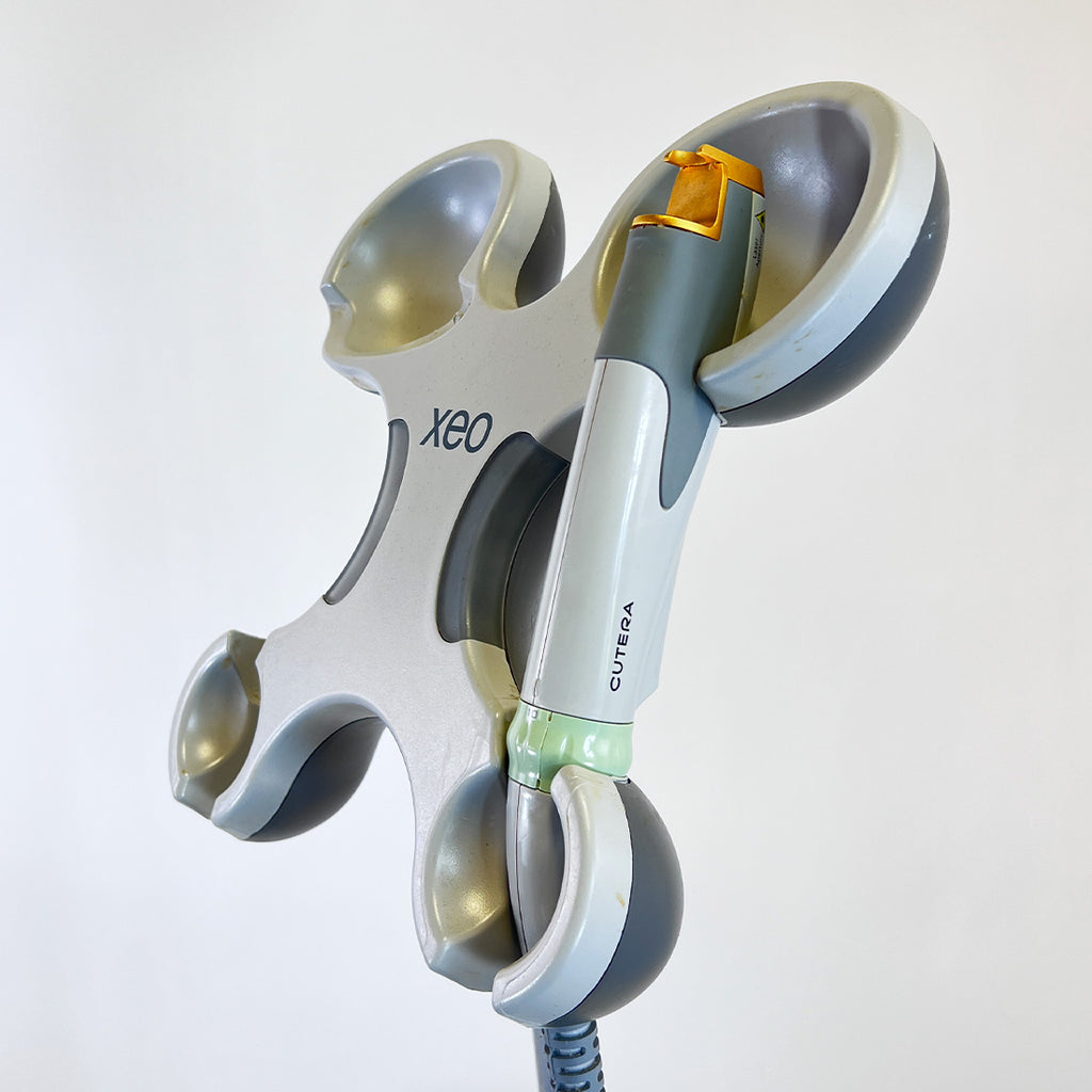 2012 Cutera Xeo Nd:Yag 1064 Laser System Nd Yag Handpiece Skin Acne Scars