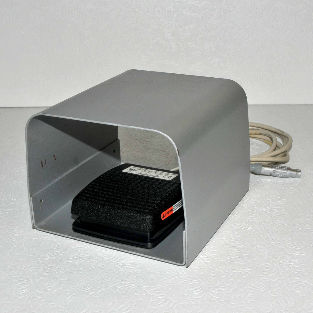 Cutera Xeo Laser IPL FootSwitch Foot Pedal Switch 4 Pin LEMO Connector 974-SWM