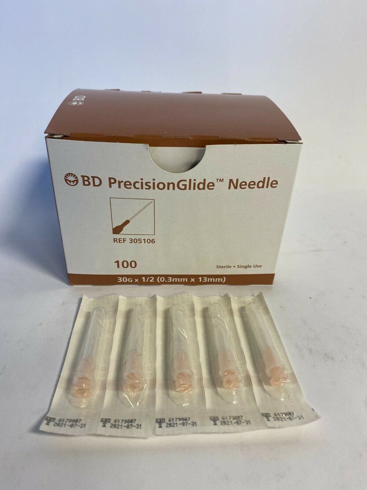 DB Precision Glide Needle Qty: 100 30G X 1/2 (0.3mm x 13mm) Sterile Single Use