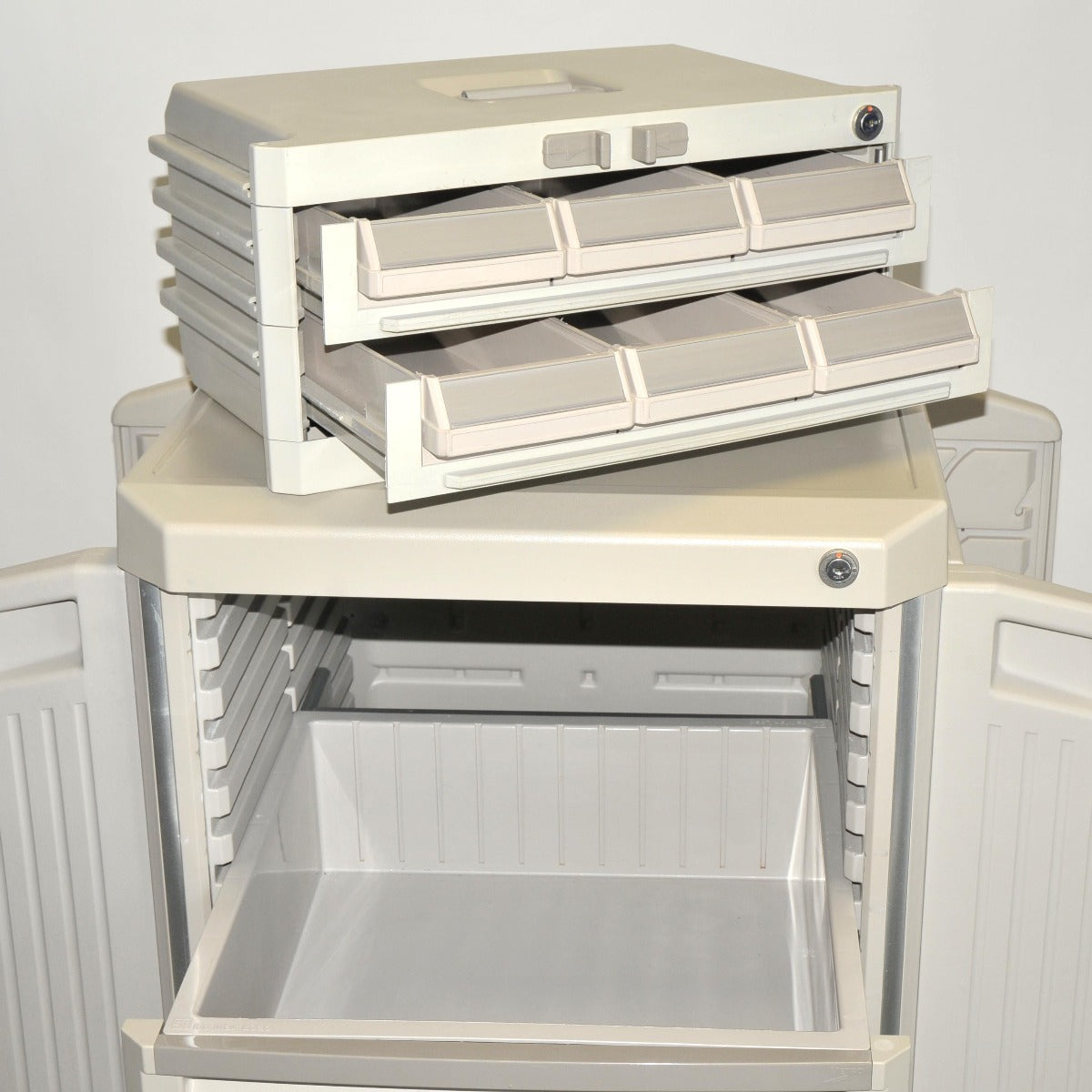 Intermetro Metro Medical Cassette Transfer CART Starsys Isolation Clinic Office