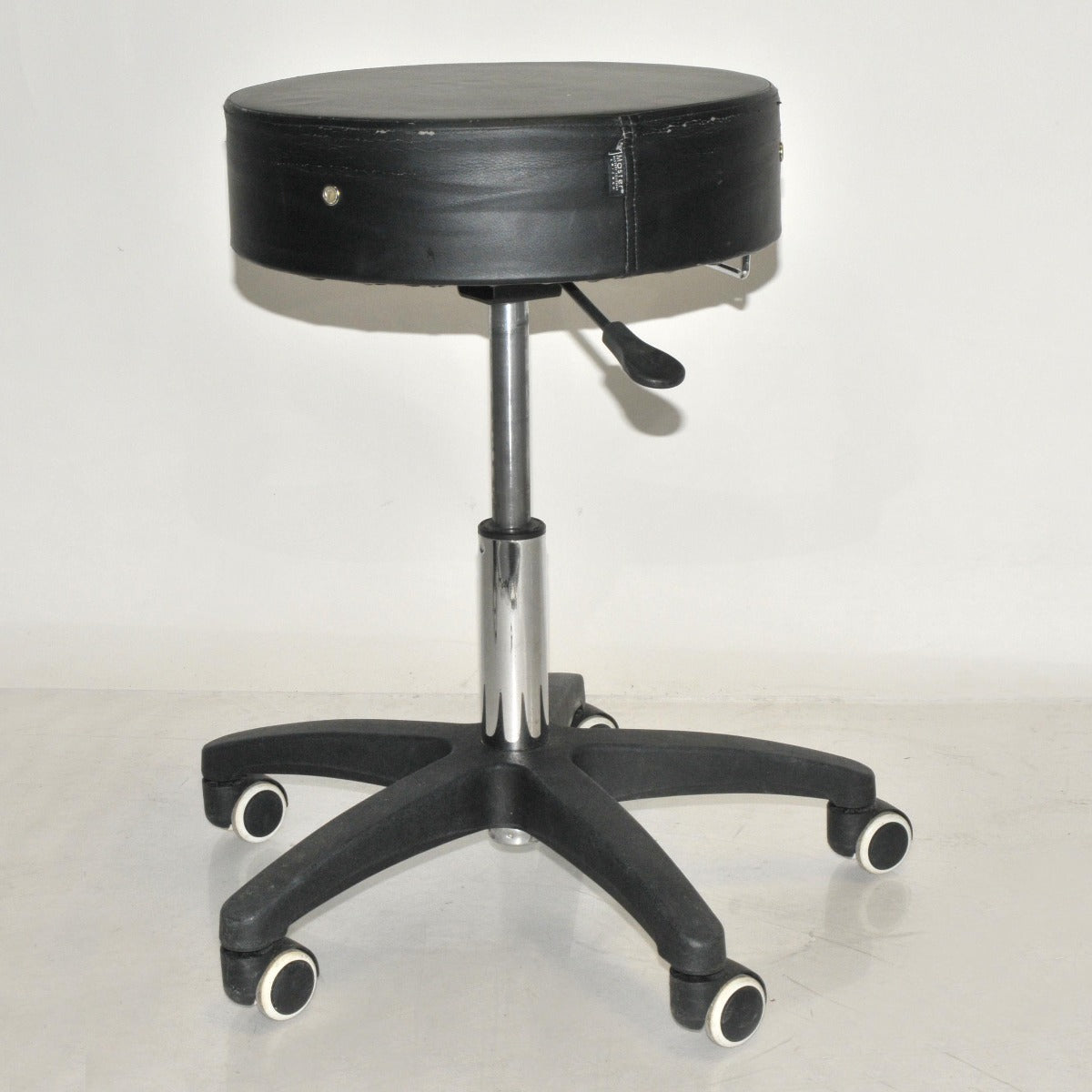 Master Massage Rolling 5 Wheel Exam Black Padded Chair Clinic Office Shop