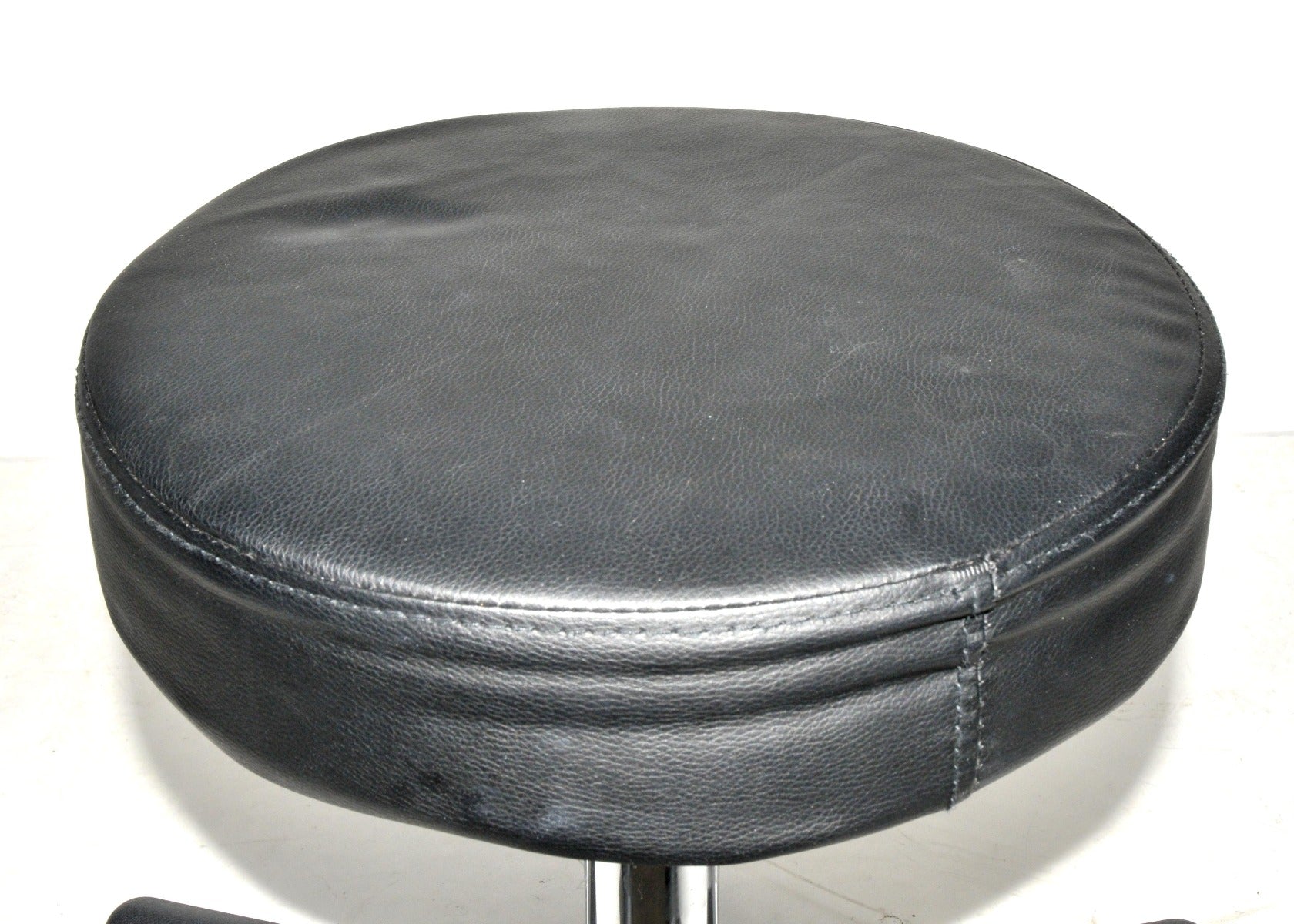 Black Padded Rolling 5 Wheel Stool Chair Exam Clinic Home Shop PARTS AS IS