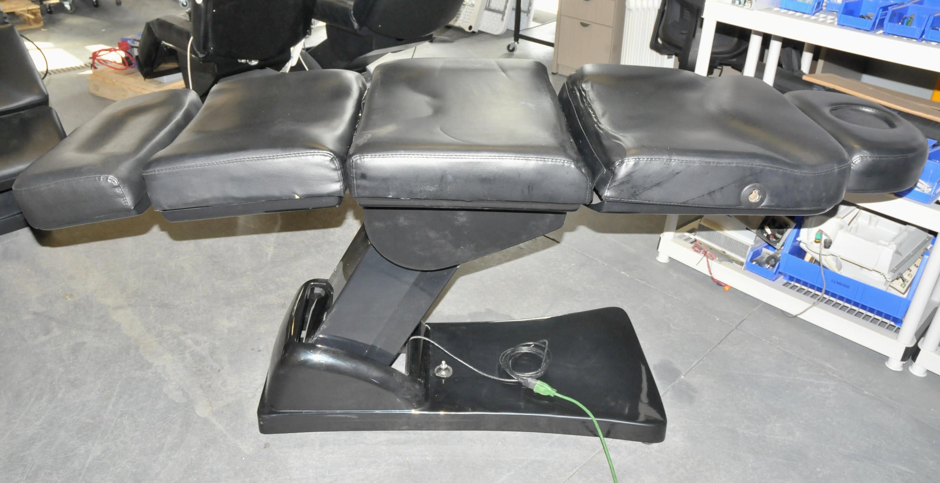 Adjustable Electric Power Spa Facial Black Bed Table Chair Therapy Clinic Seat