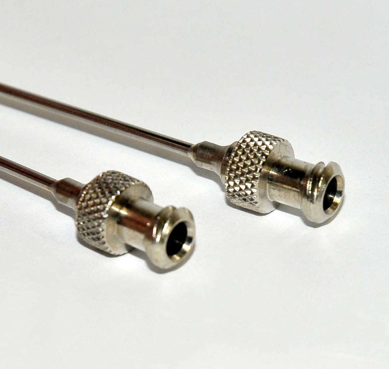 Cynosure Smartlipo Cannulae 8" 10" Straight Probe Luer-Style Lock Lot (2 Pcs)