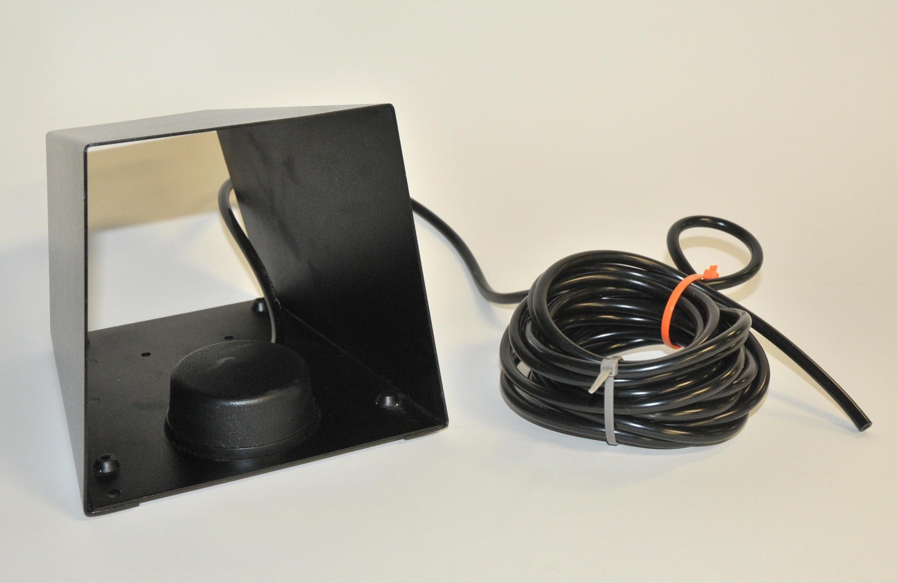 Herga Pneumatic Laser FootSwitch Air Pedal Foot Switch 6431-72247-00 Blk Metal