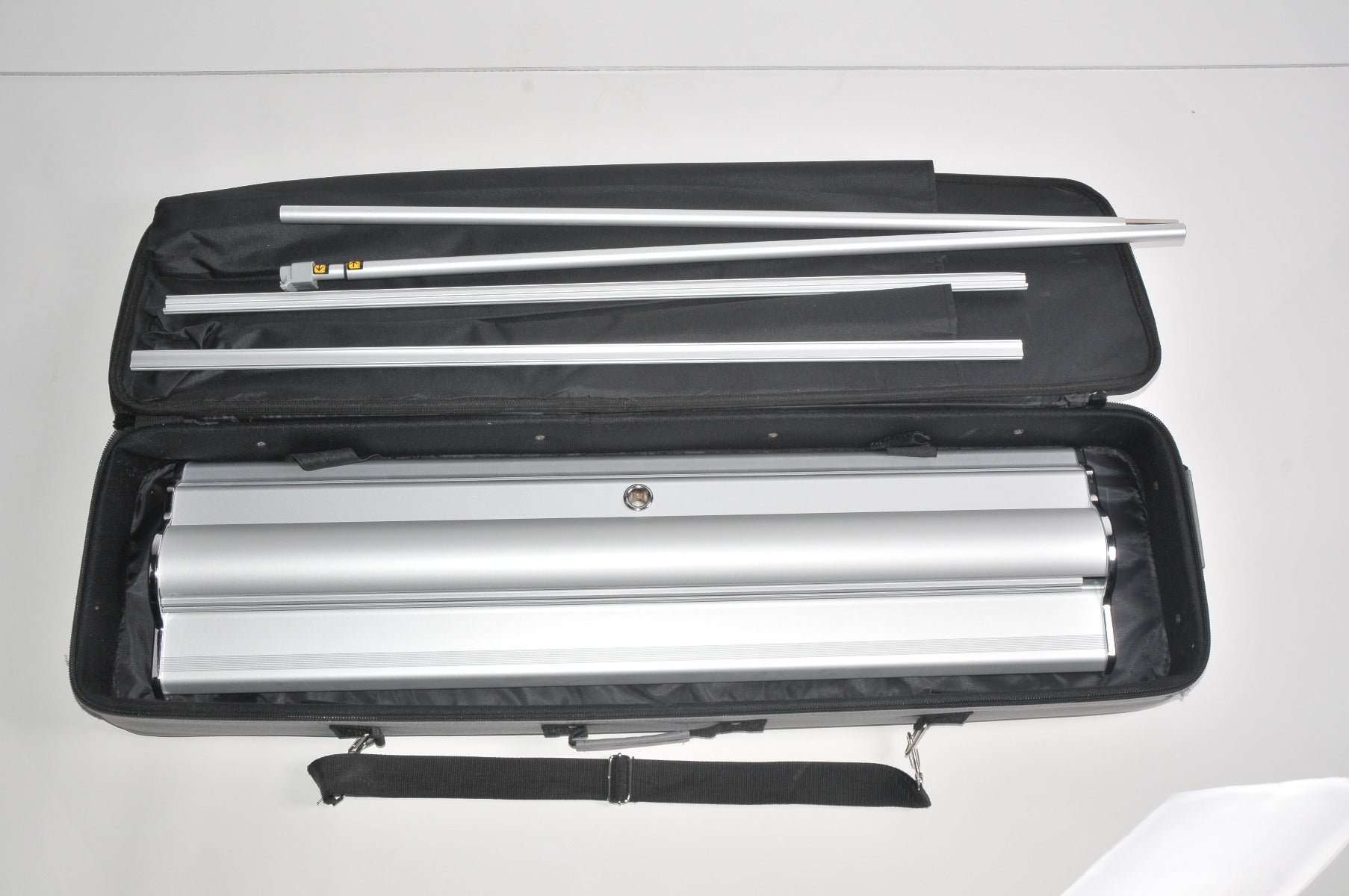Voluma Lift Banner Stand Silverstep Retractable Banner 36 x 69in Display Volume
