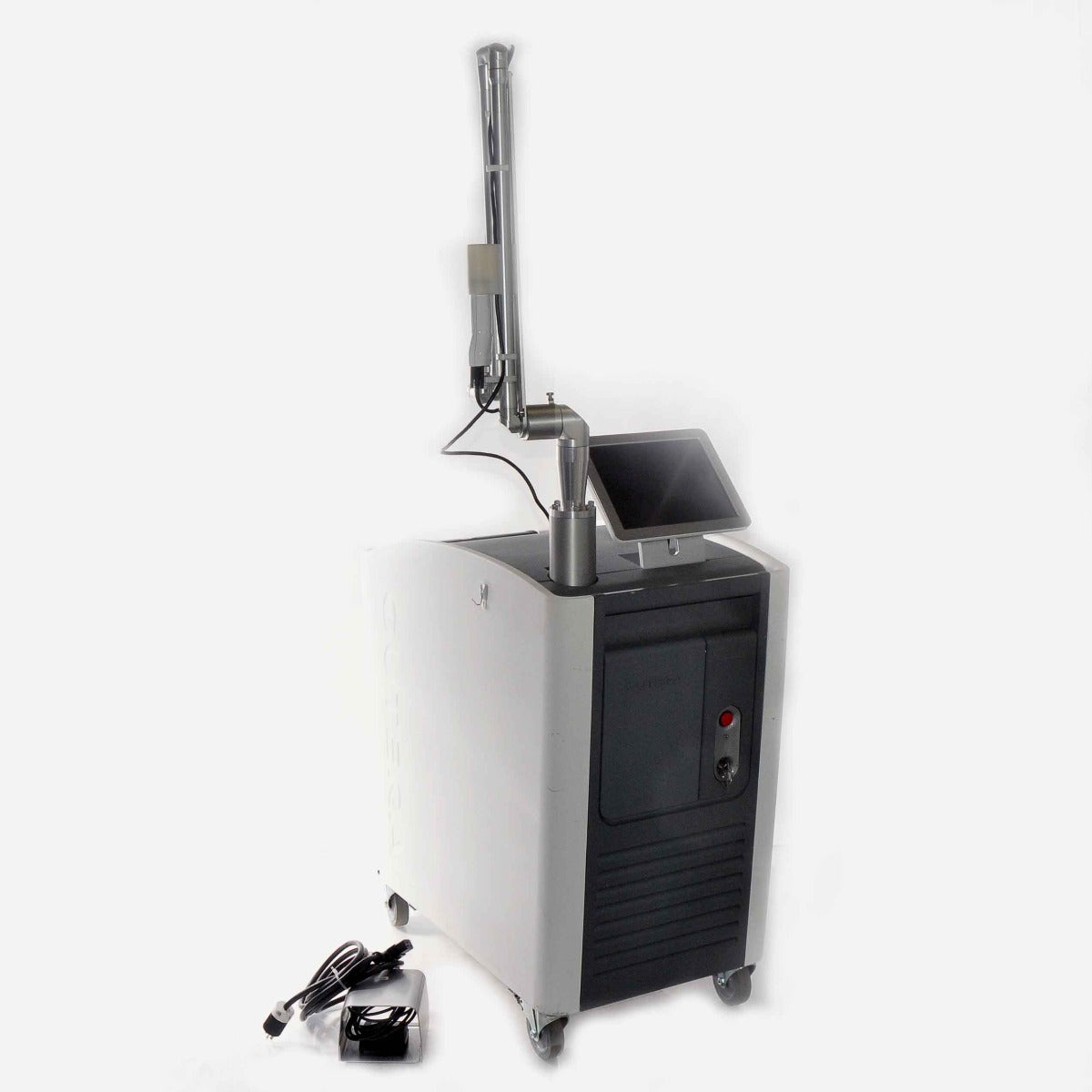 Cutera ENLIGHTEN III Tattoo Removal Benign Lesion Laser 532 670 1064nm Pico 2017