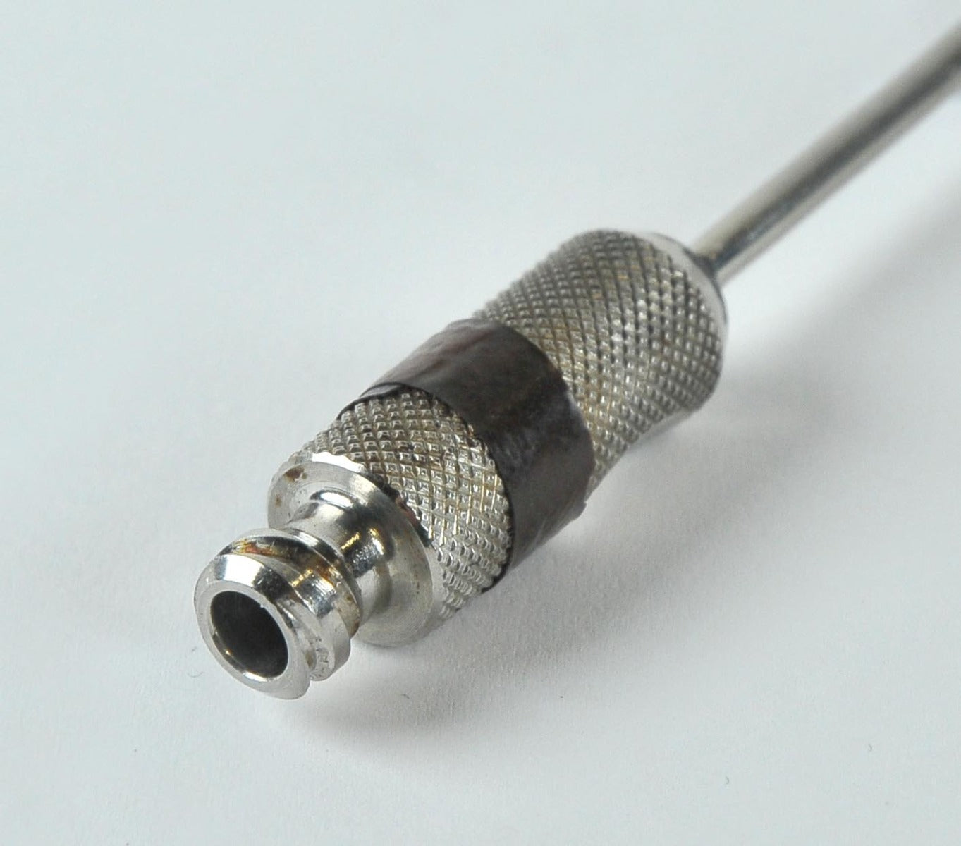 Cannula Luer-Lok Base 2 Port Blunt Tip Straight Cannulae 13" Metal Threaded