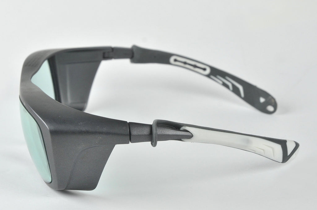 CO2 Laser Operator Safety Glasses Eyewear Gray White Univet Model 562