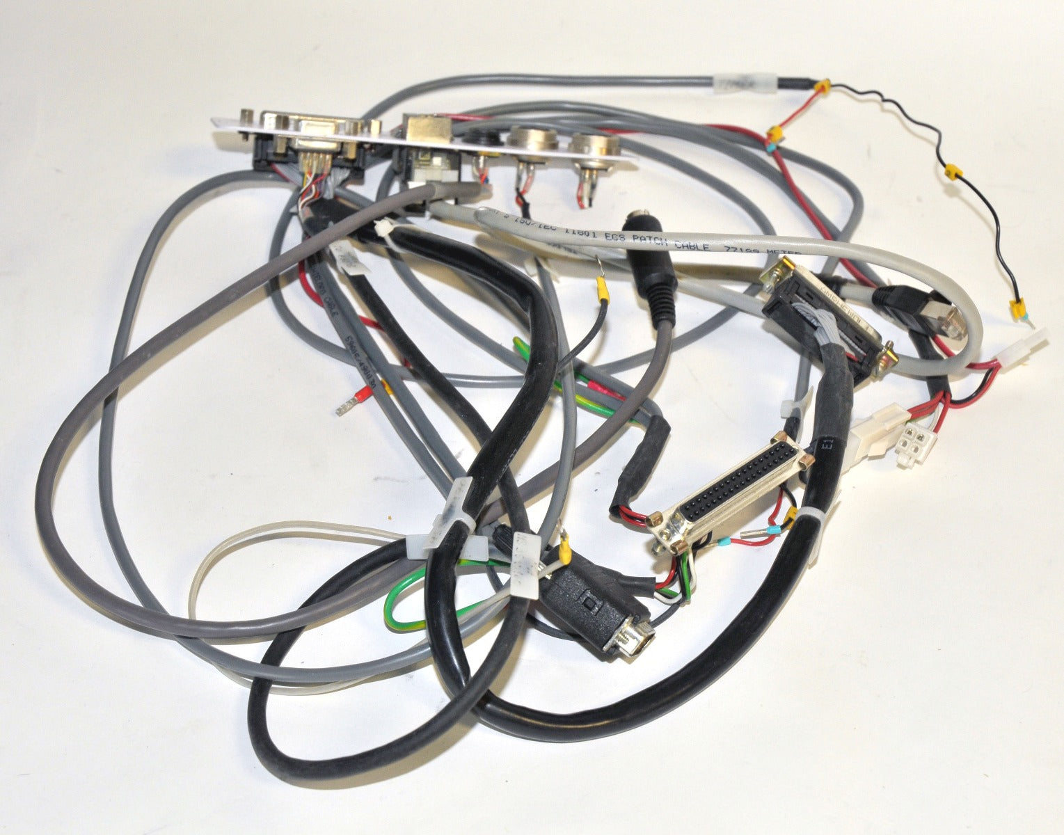 Lumenis IPL Quantum Laser INTERLOCK COMM PORT REAR PANEL Electrical Cables Wire