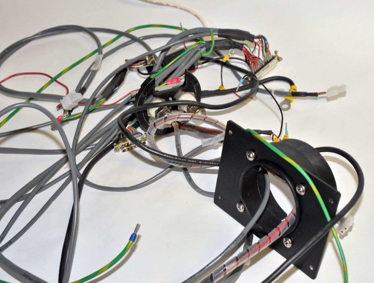 Lumenis IPL Quantum Laser HANDPIECE BASE Electrical Cables Wire Connectors Loom