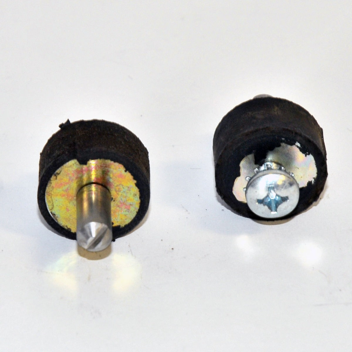 Cutera Xeo CoolGlide Laser 1064 Cavity Mount Post Machine ScrewsCool Glide PARTS