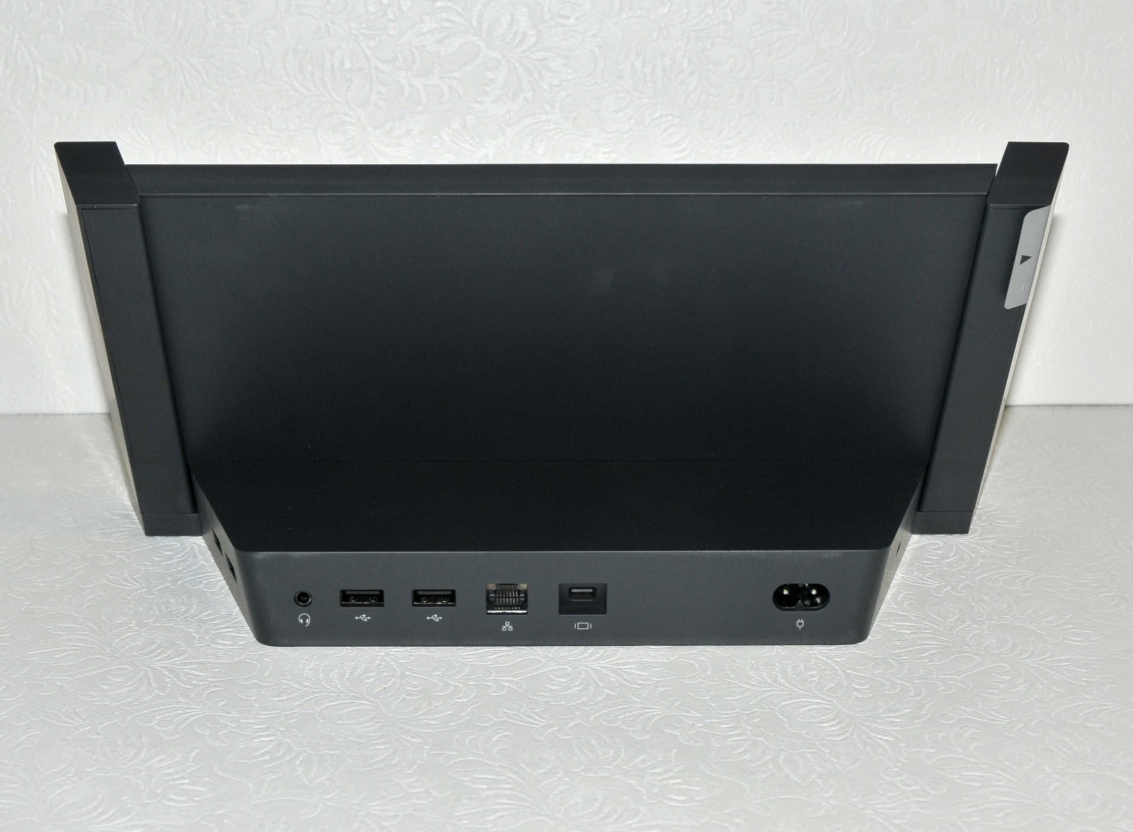 Lumenis PiQo4 Laser Microsoft Surface 3 Docking Station Tablet Gui Monitor Base