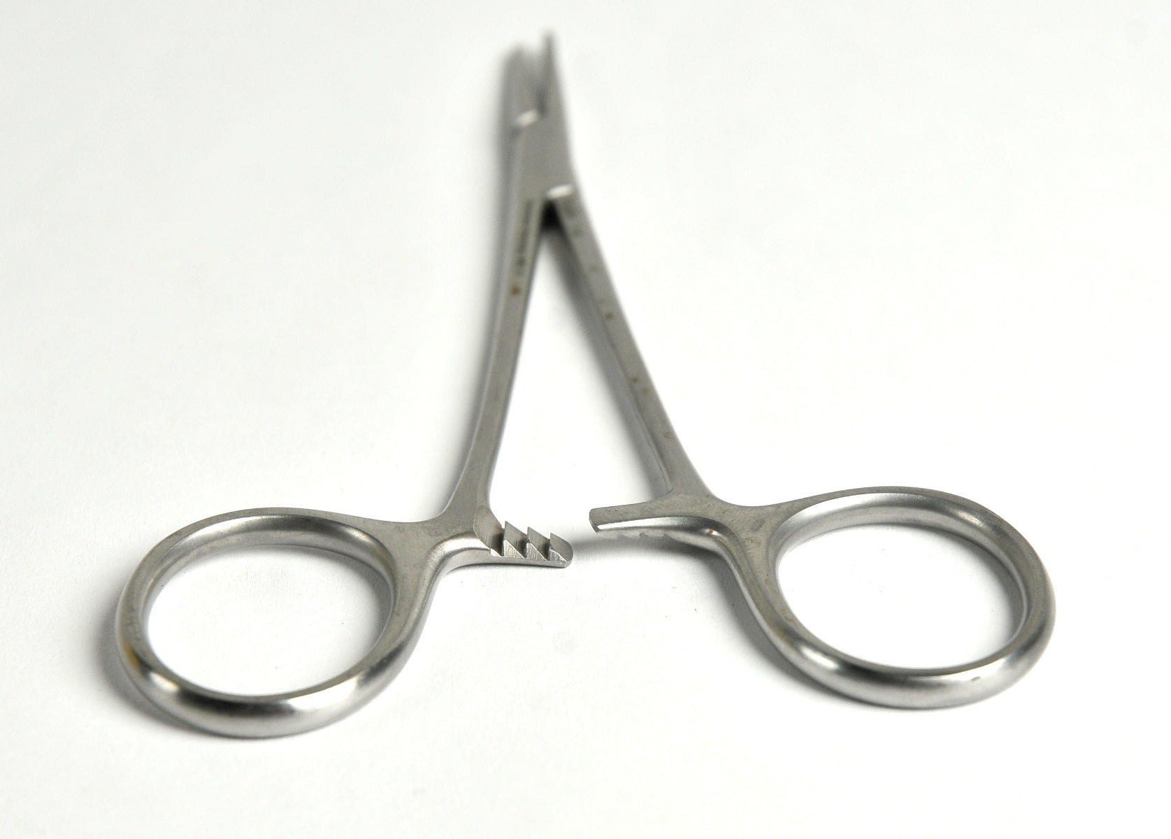 Miltex Hemostatic Mosquito Forceps Stainless Steel Curved Serrated Tip Surgical
