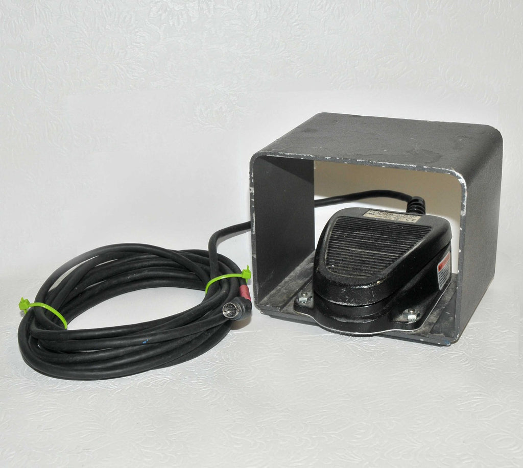 Laser FootSwitch Pedal CLIPPER 635-S Linemaster Enclosure 8 Pin Foot Switch