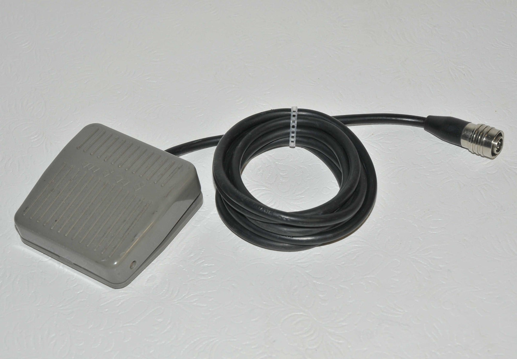 Laser FootSwitch Pedal MINI 5 Pin Quick Release Connect Electrical Foot Switch