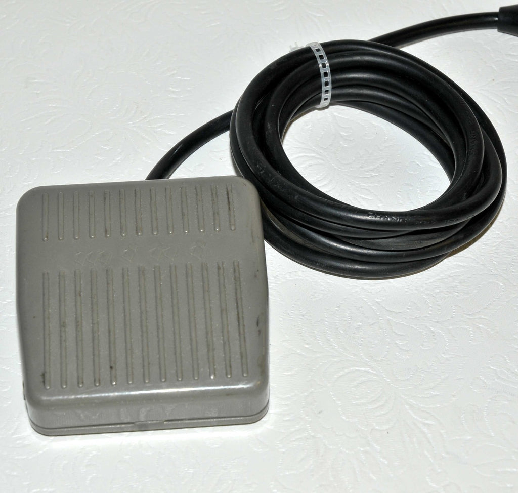 Laser FootSwitch Pedal MINI 5 Pin Quick Release Connect Electrical Foot Switch