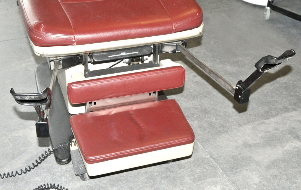 Midmark Ritter 75L Power Adjustable Medical Procedure Exam Chair Table 75 L Red
