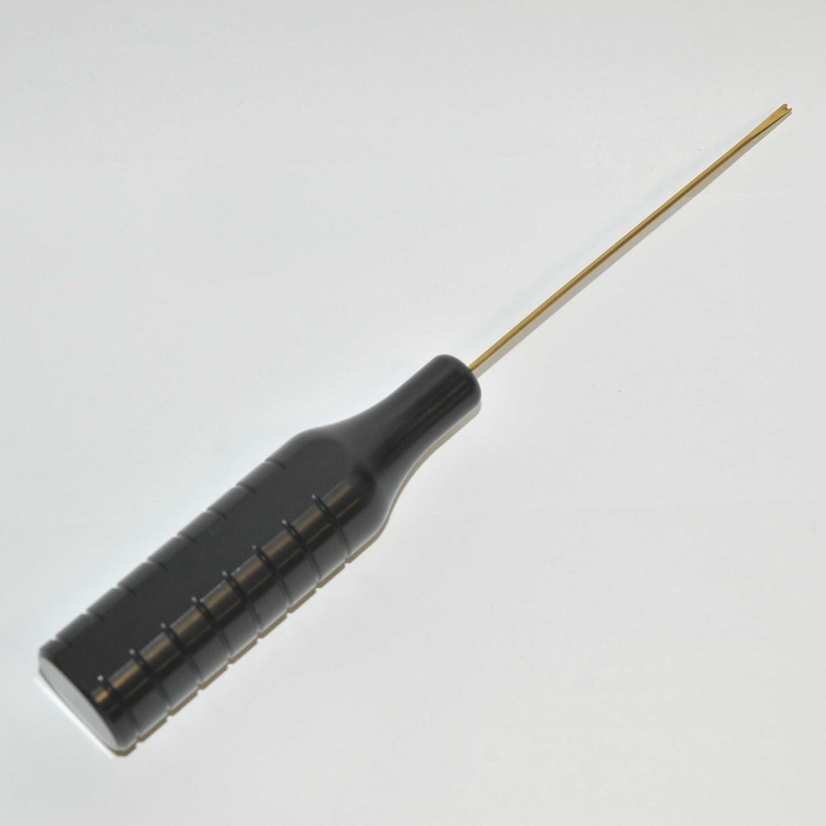 Portless V-Dissector Cannula 1.6 mm x 9.5 cm 7 3/4" Specialty Tool w/Handle
