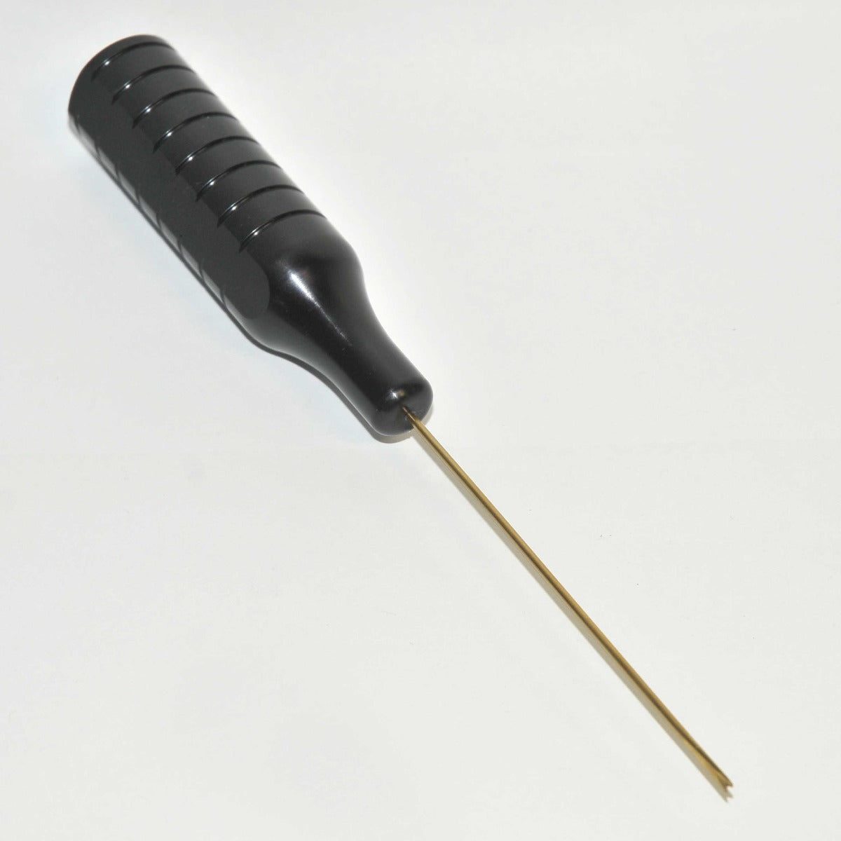 Portless V-Dissector Cannula 1.6 mm x 9.5 cm 7 3/4" Specialty Tool w/Handle