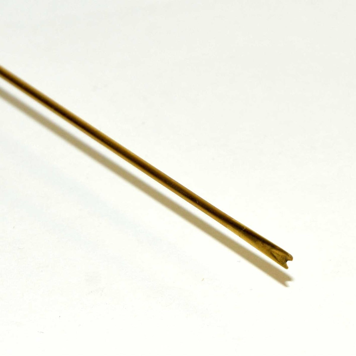 Portless V-Dissector Cannula 1.6 mm x 9.5 cm 7 3/4" Specialty Tool w/Handle